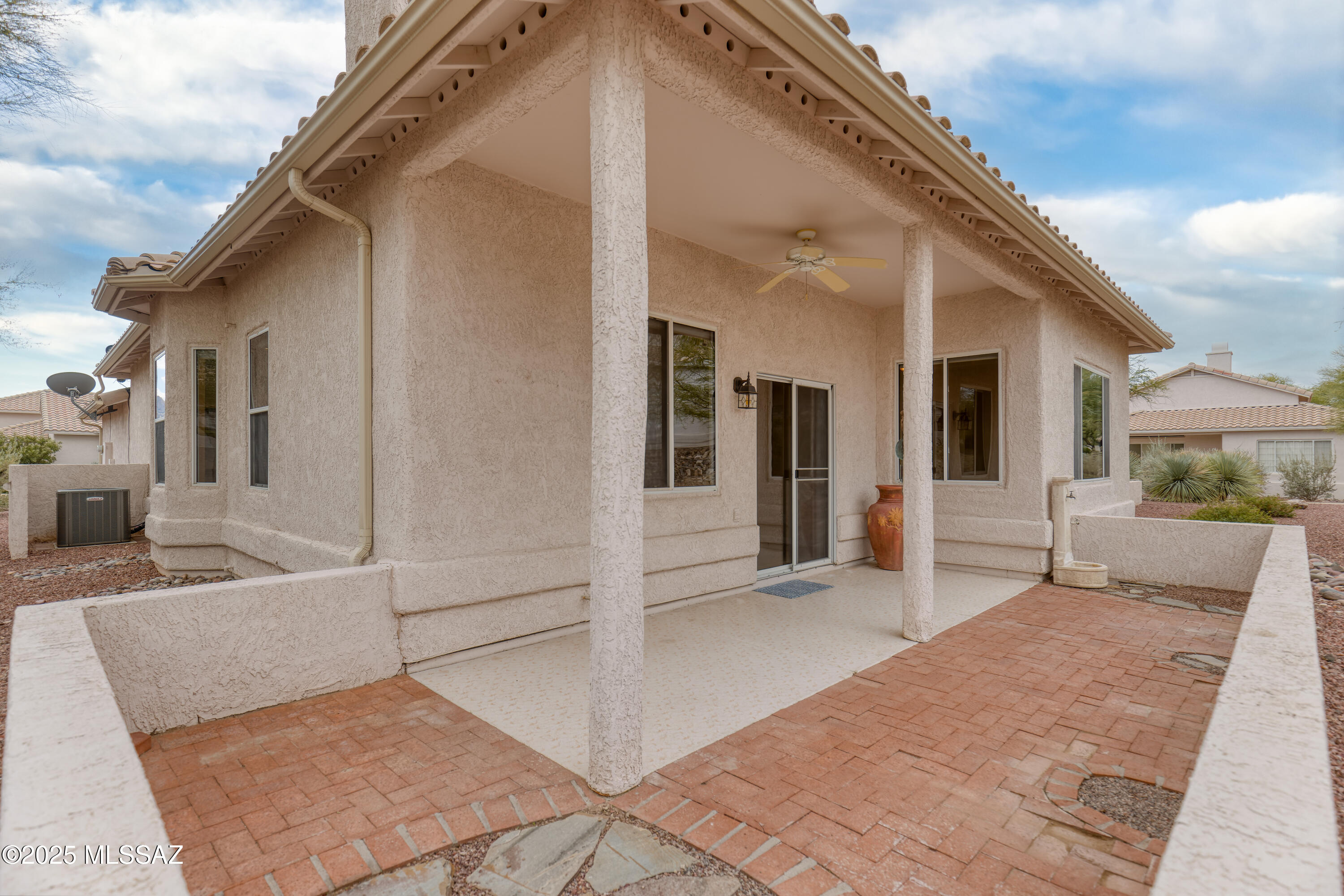 1440 W Bridalveil Place