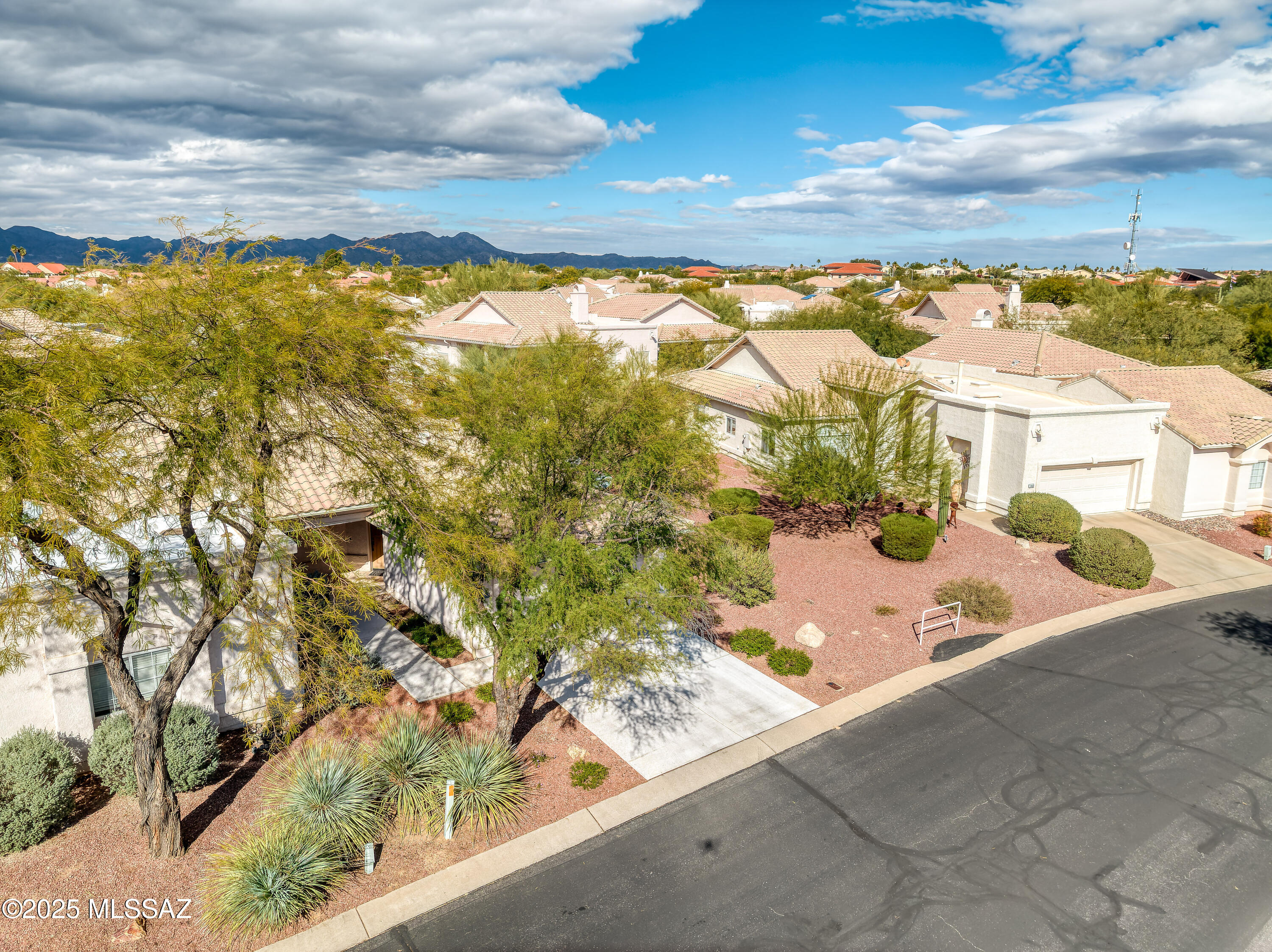 1440 W Bridalveil Place