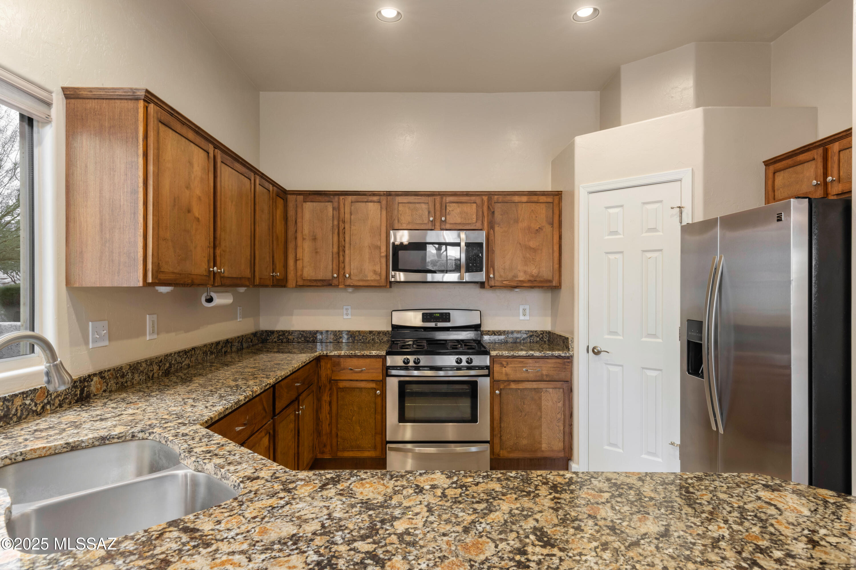 1440 W Bridalveil Place