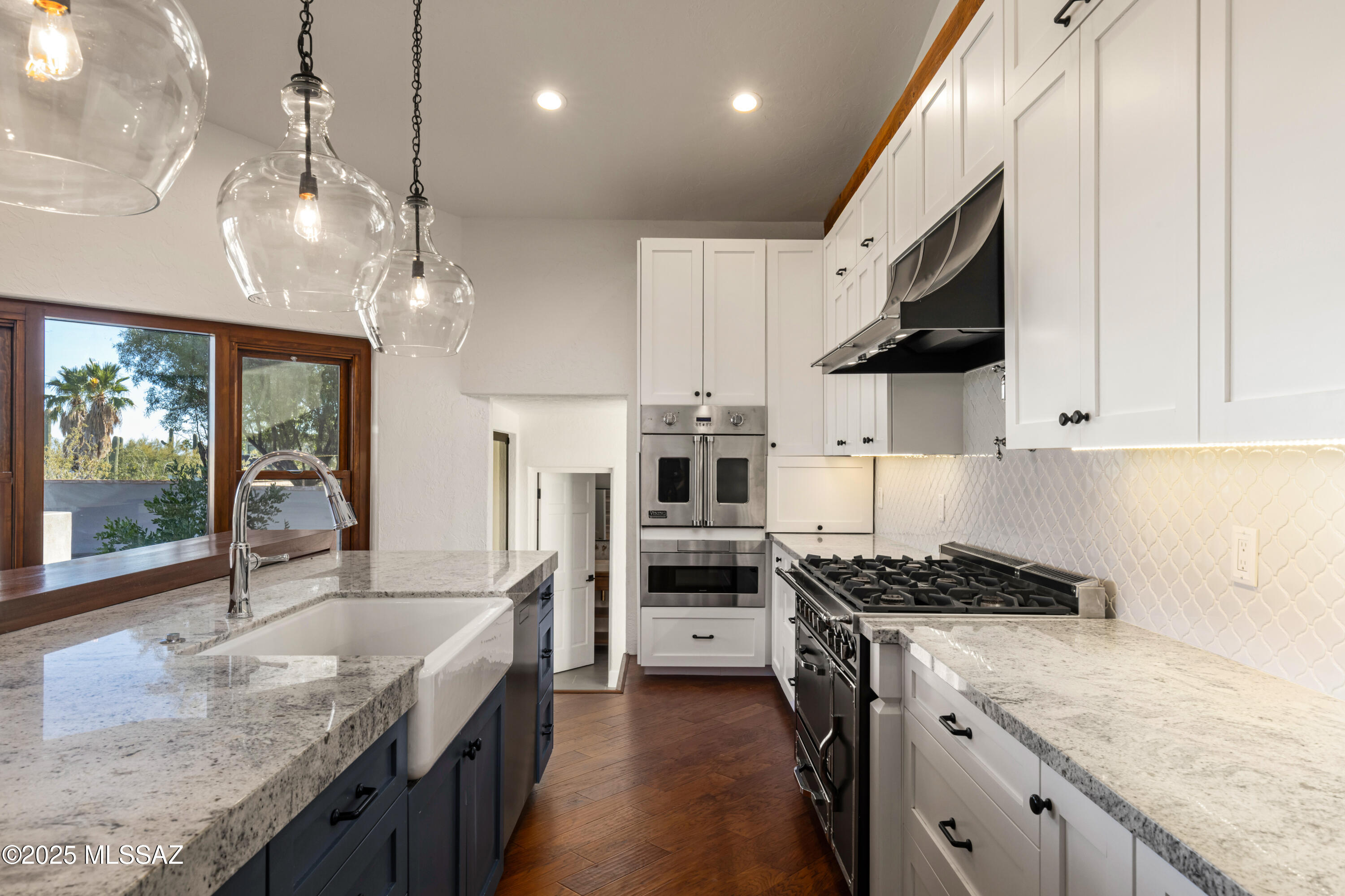 4740 N Hacienda Del Sol Road