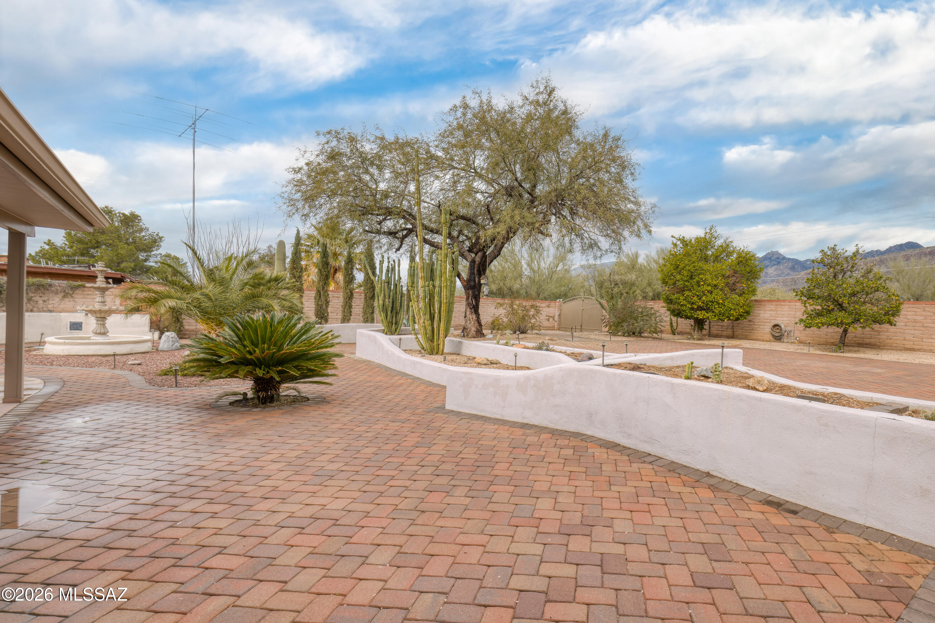 9431 E Walnut Tree Circle