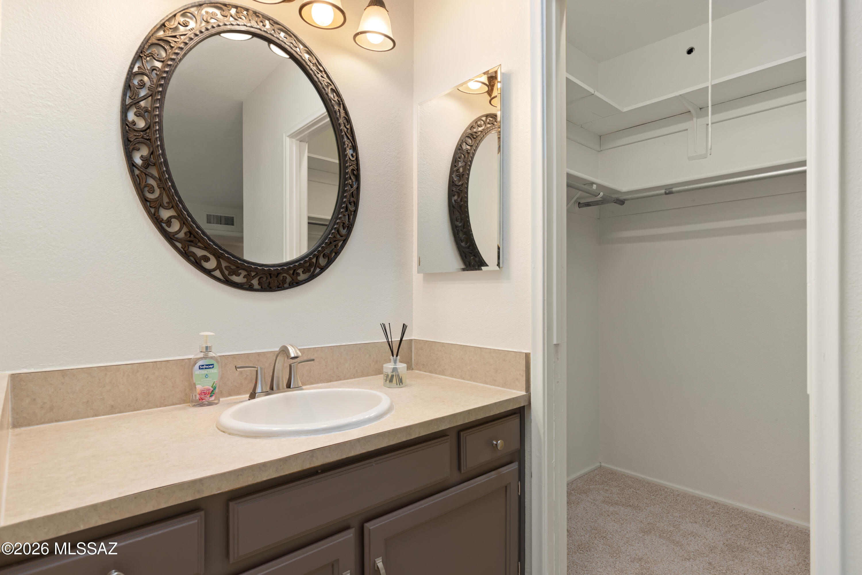 9431 E Walnut Tree Circle