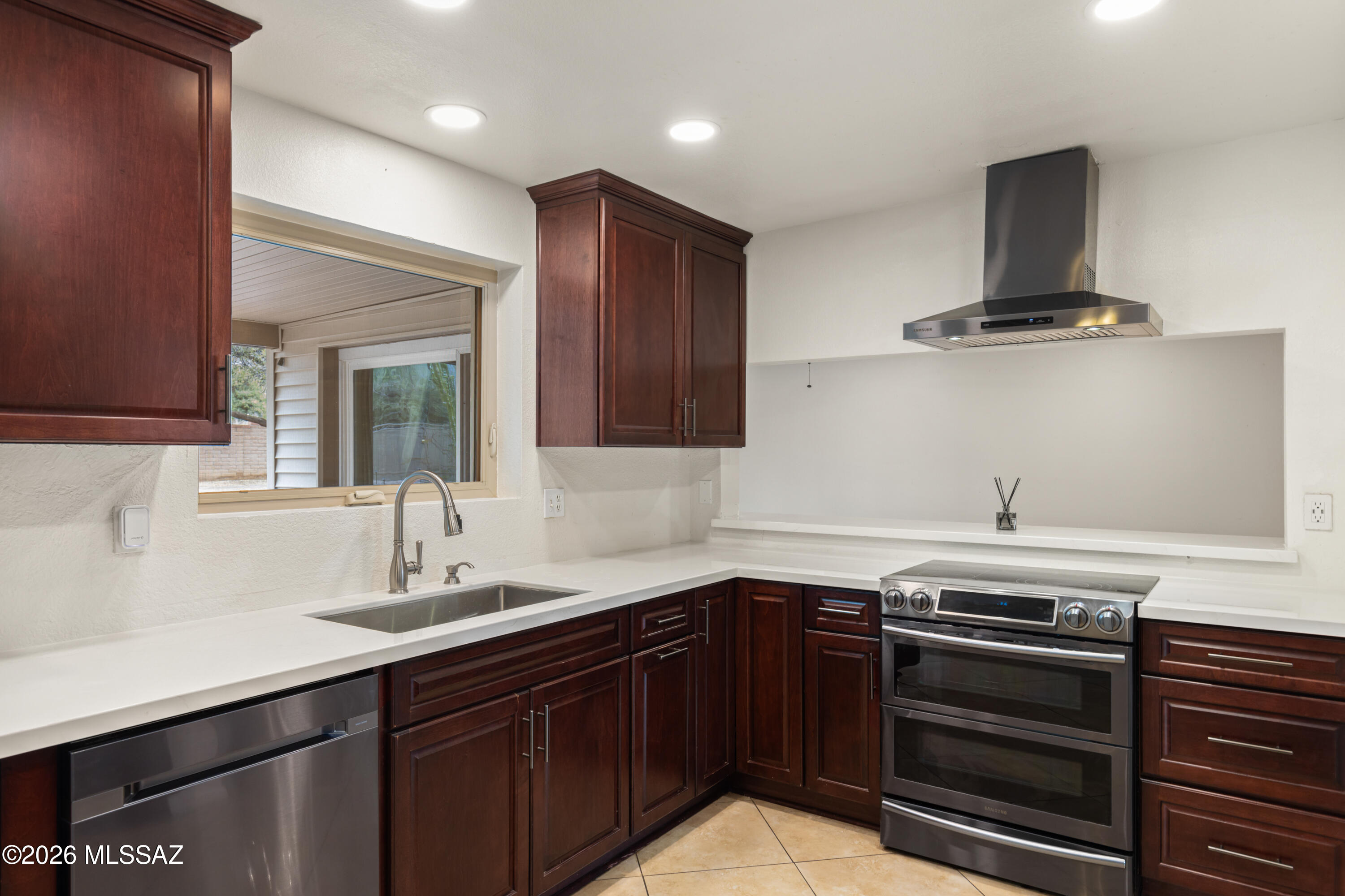 9431 E Walnut Tree Circle