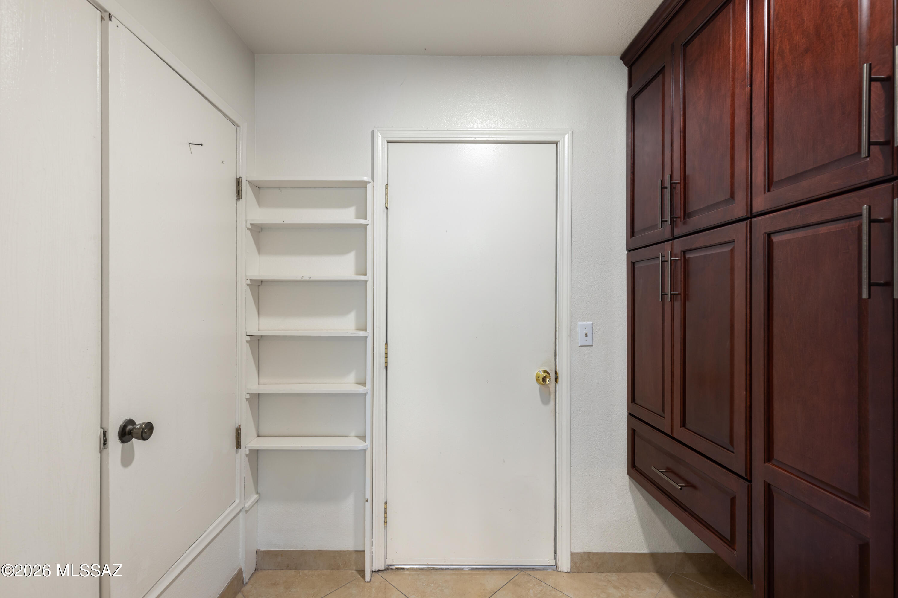 9431 E Walnut Tree Circle