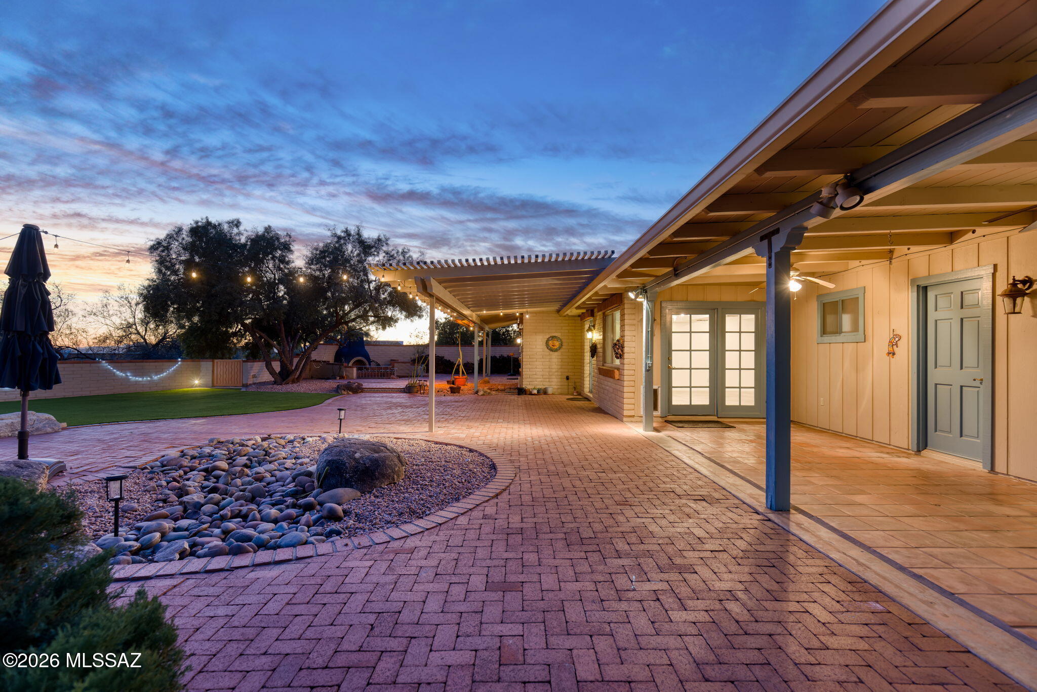 5030 E Camino Bosque