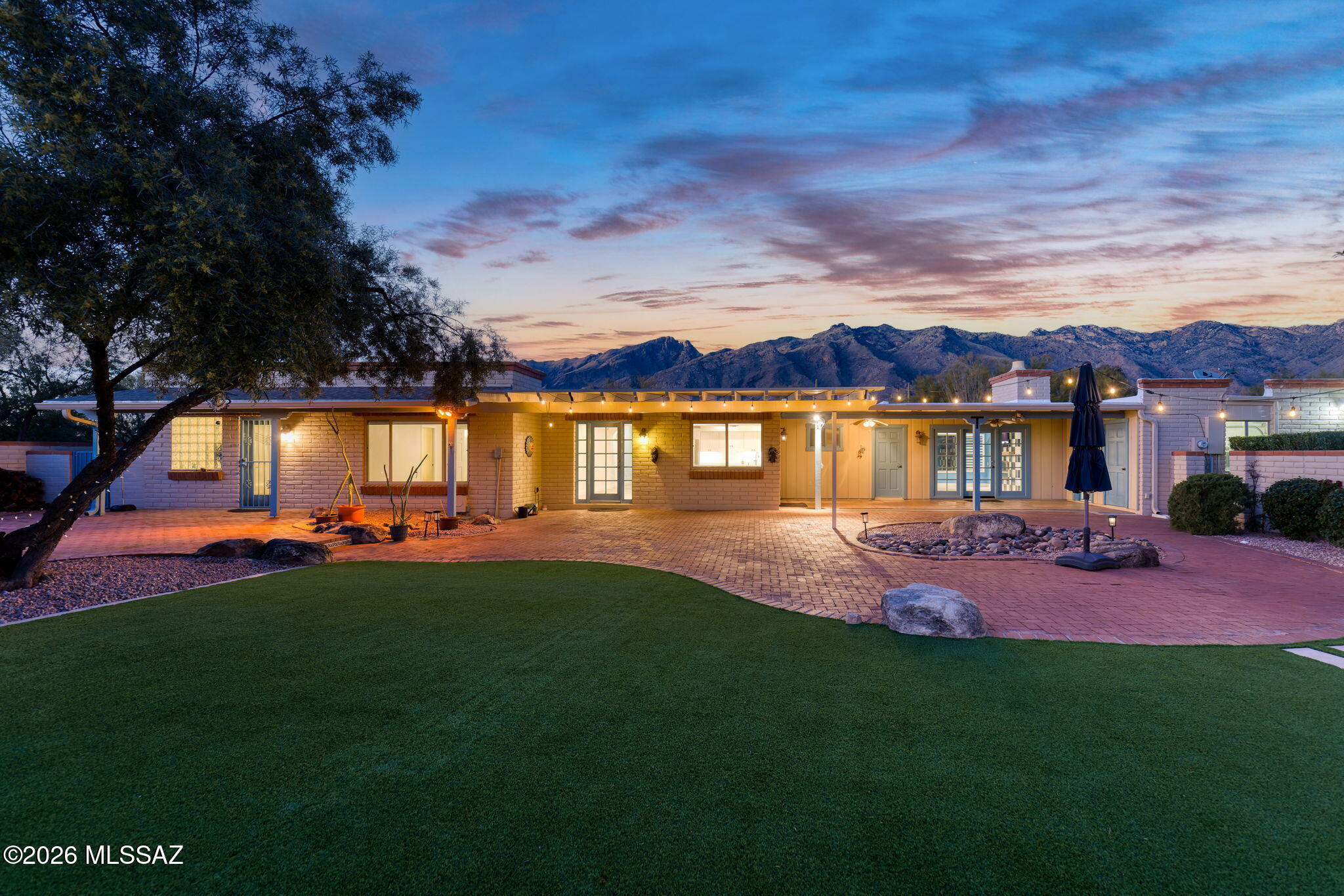 5030 E Camino Bosque