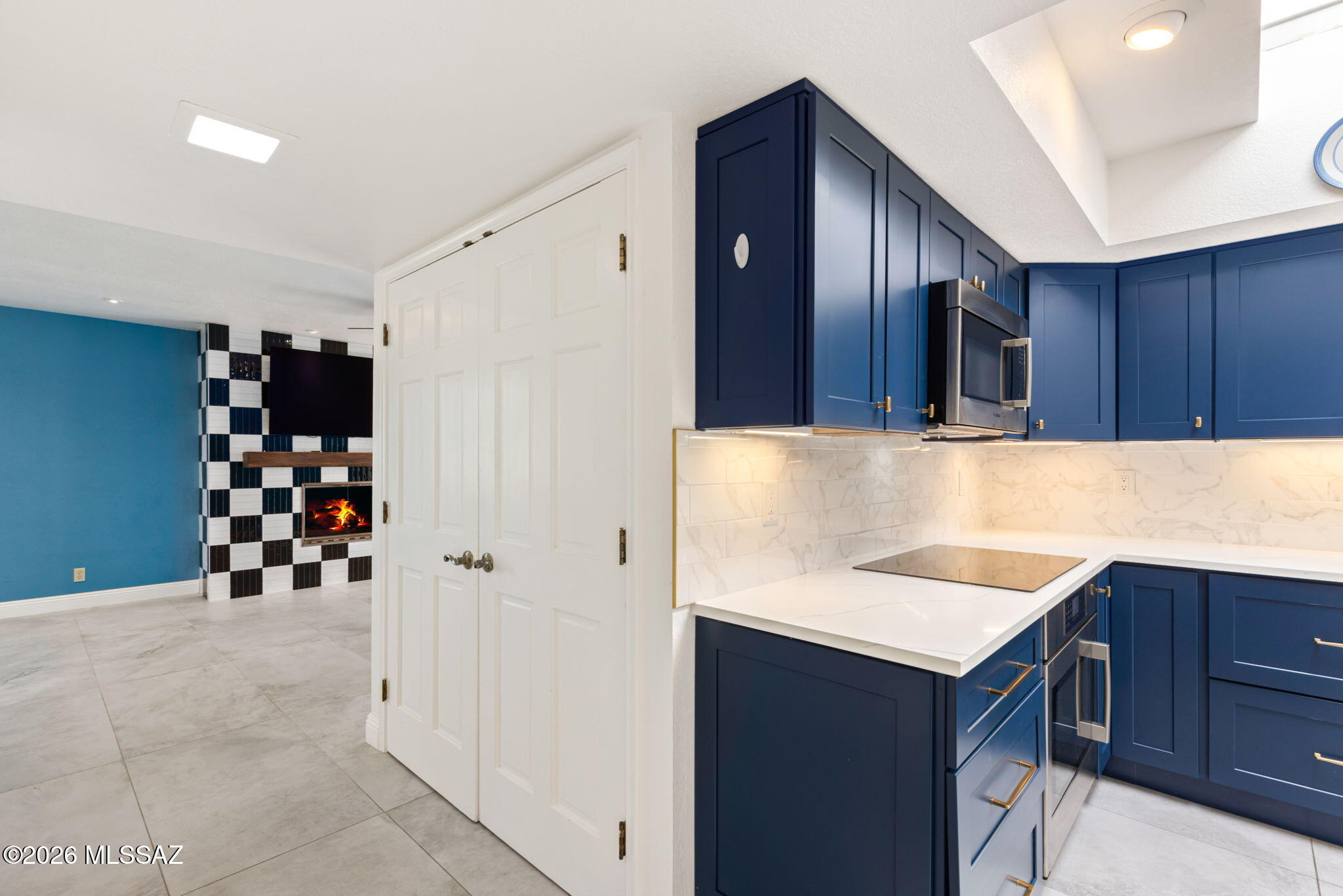 5030 E Camino Bosque