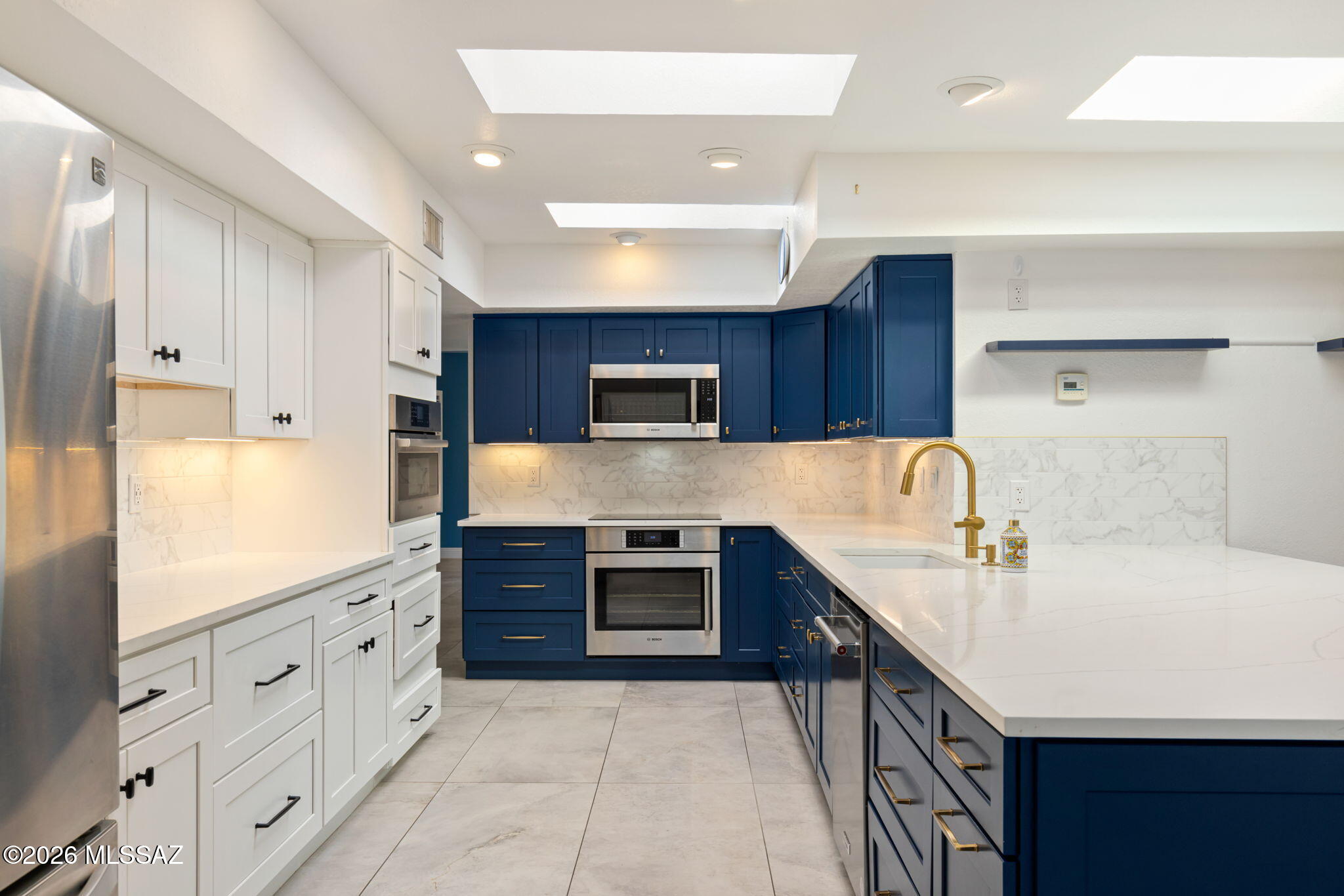 5030 E Camino Bosque