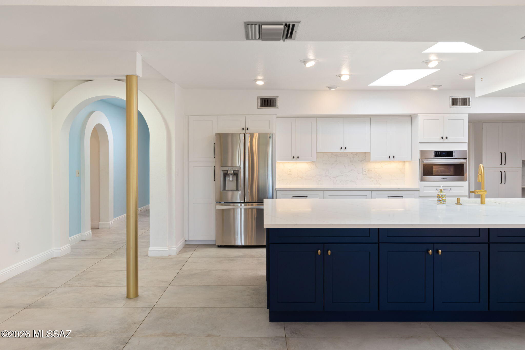 5030 E Camino Bosque