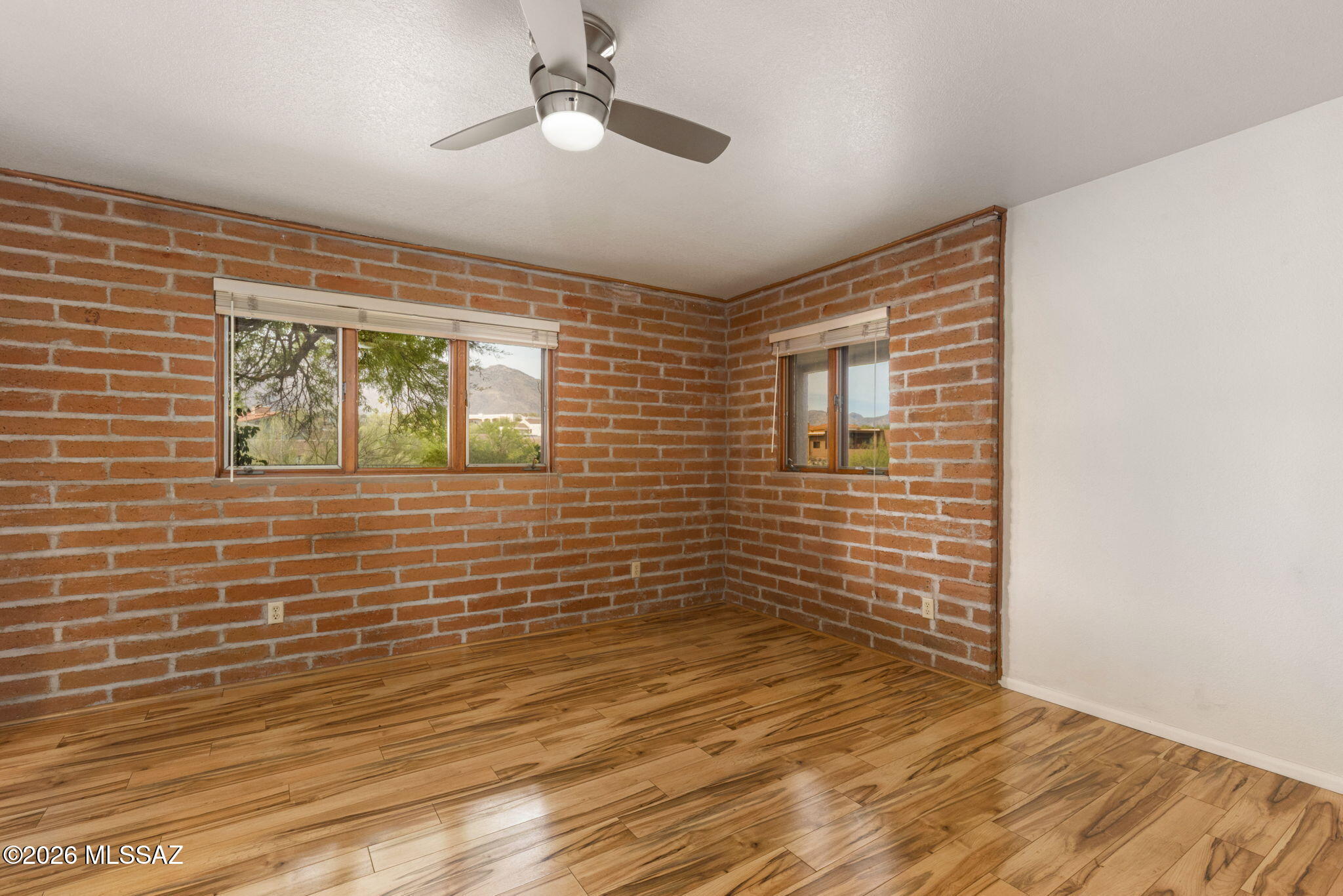 5036 N Calle Bosque