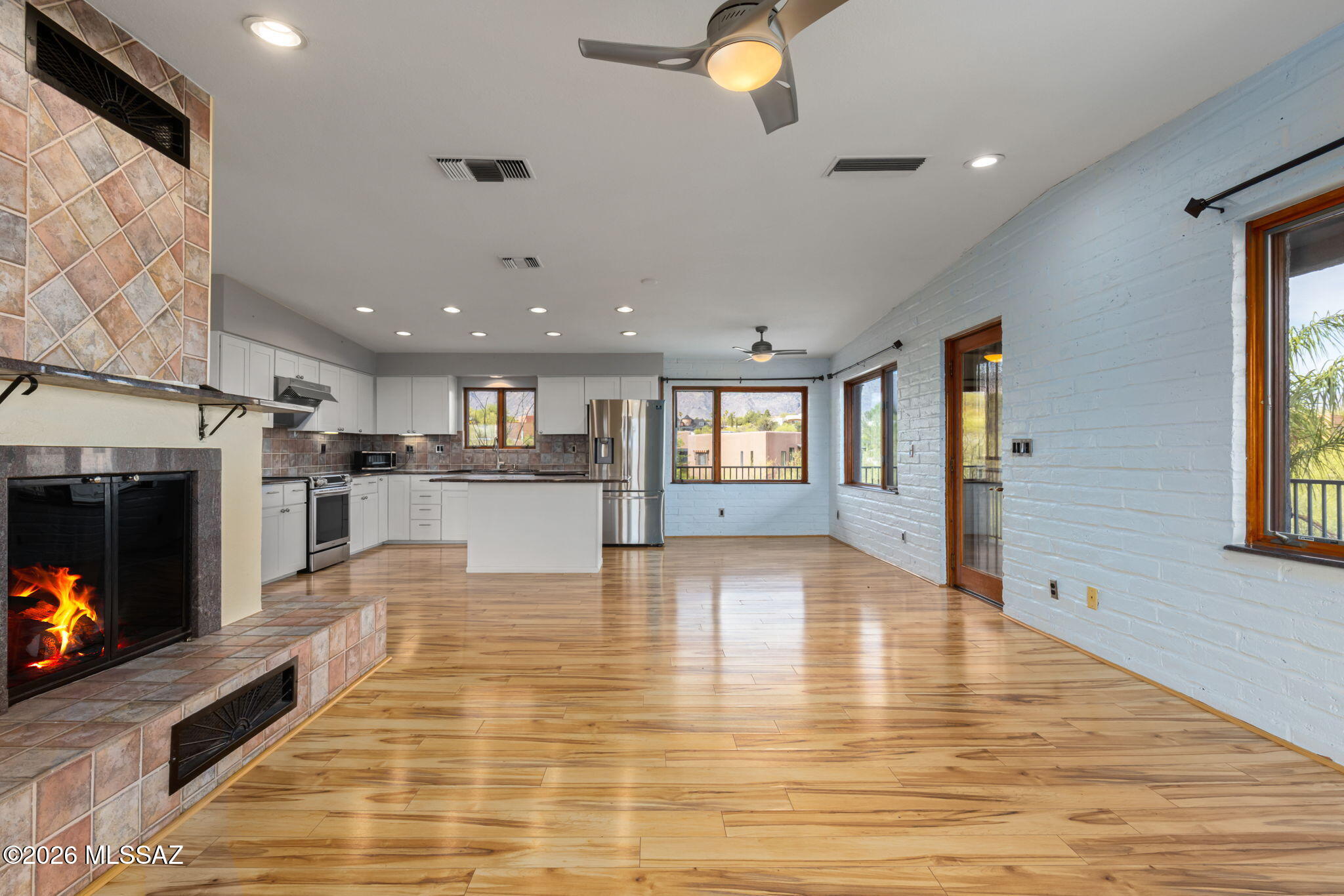 5036 N Calle Bosque