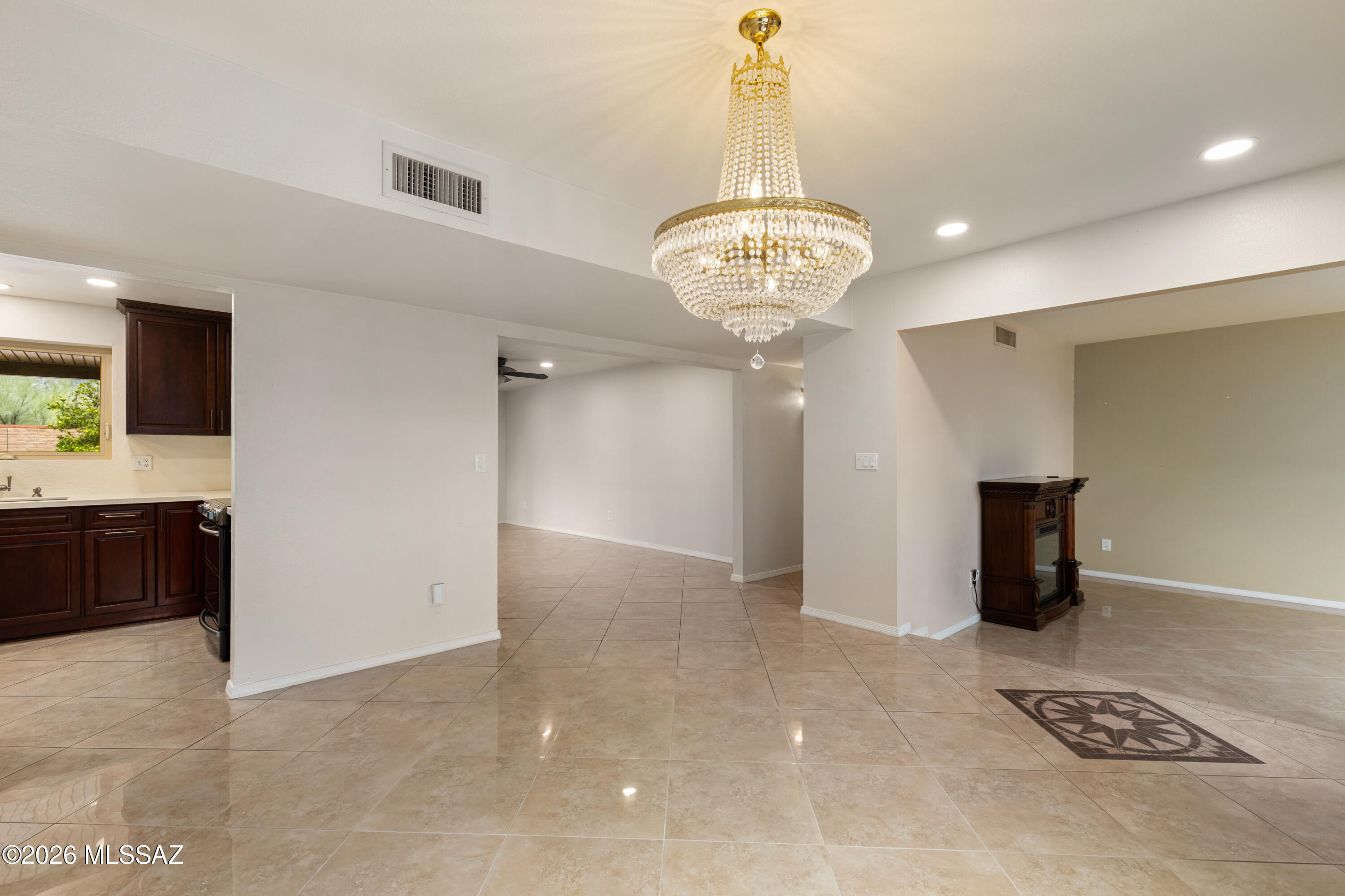 9431 E Walnut Tree Circle