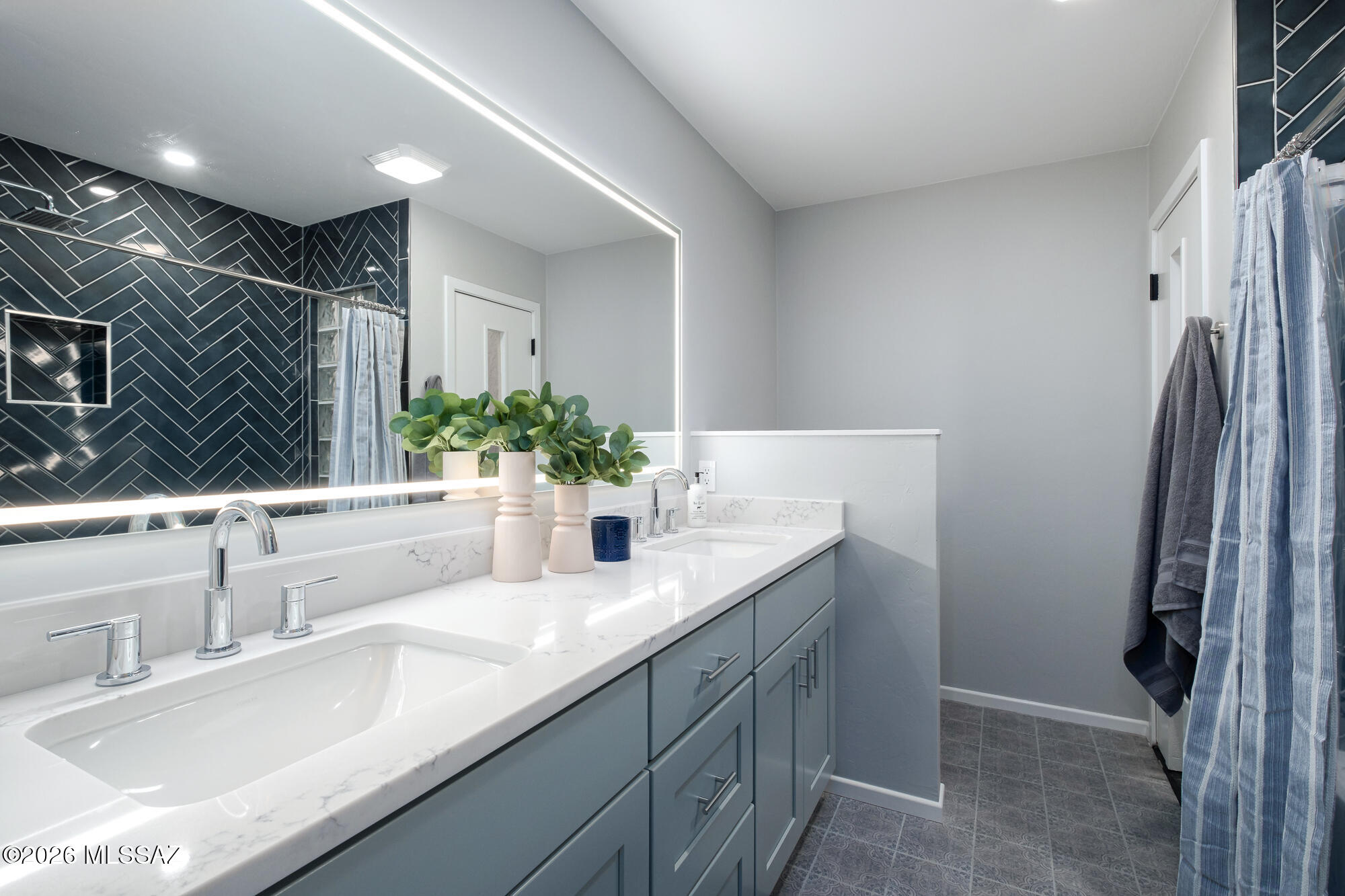 7306 E Cascada Circle