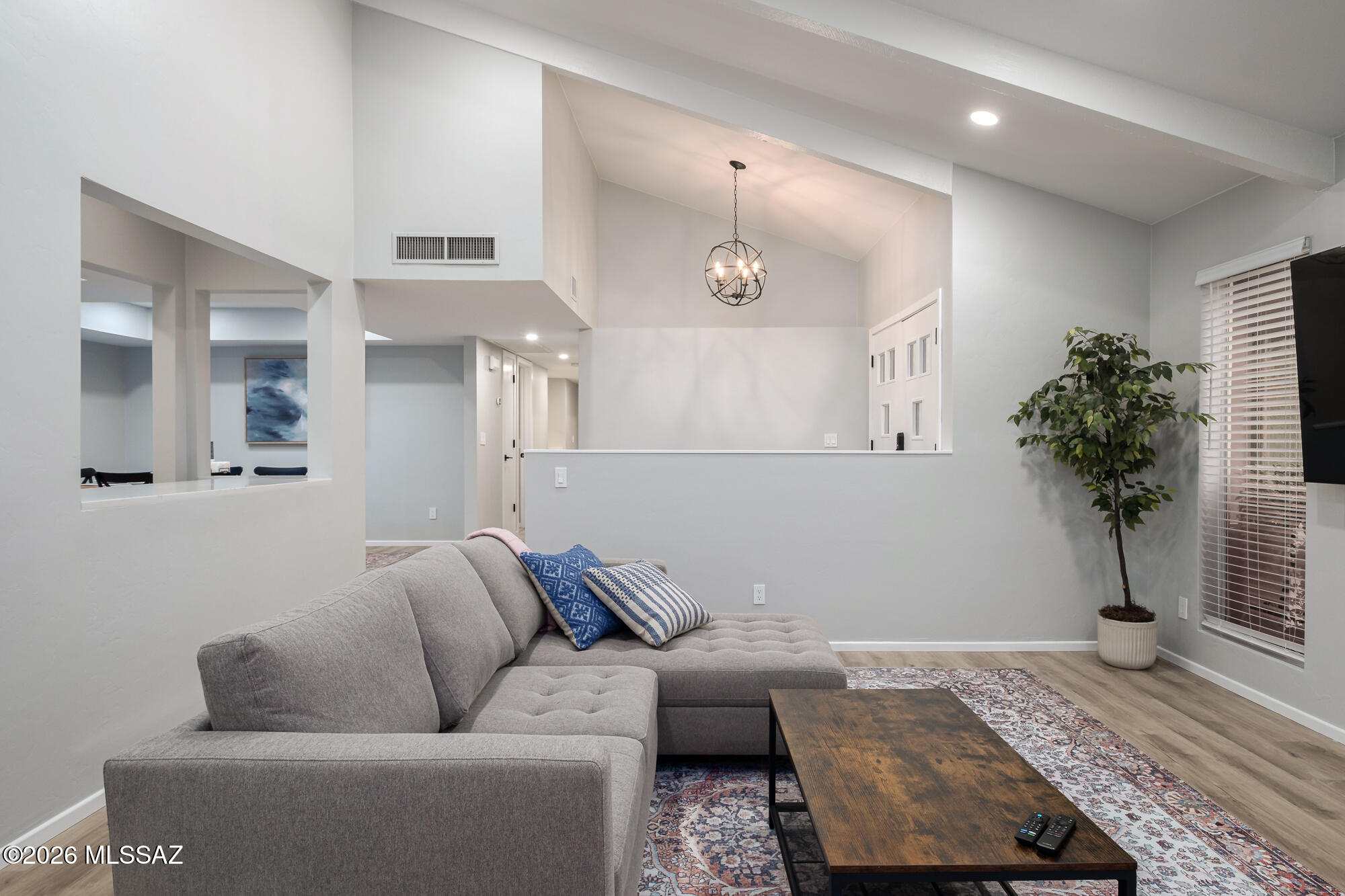 7306 E Cascada Circle