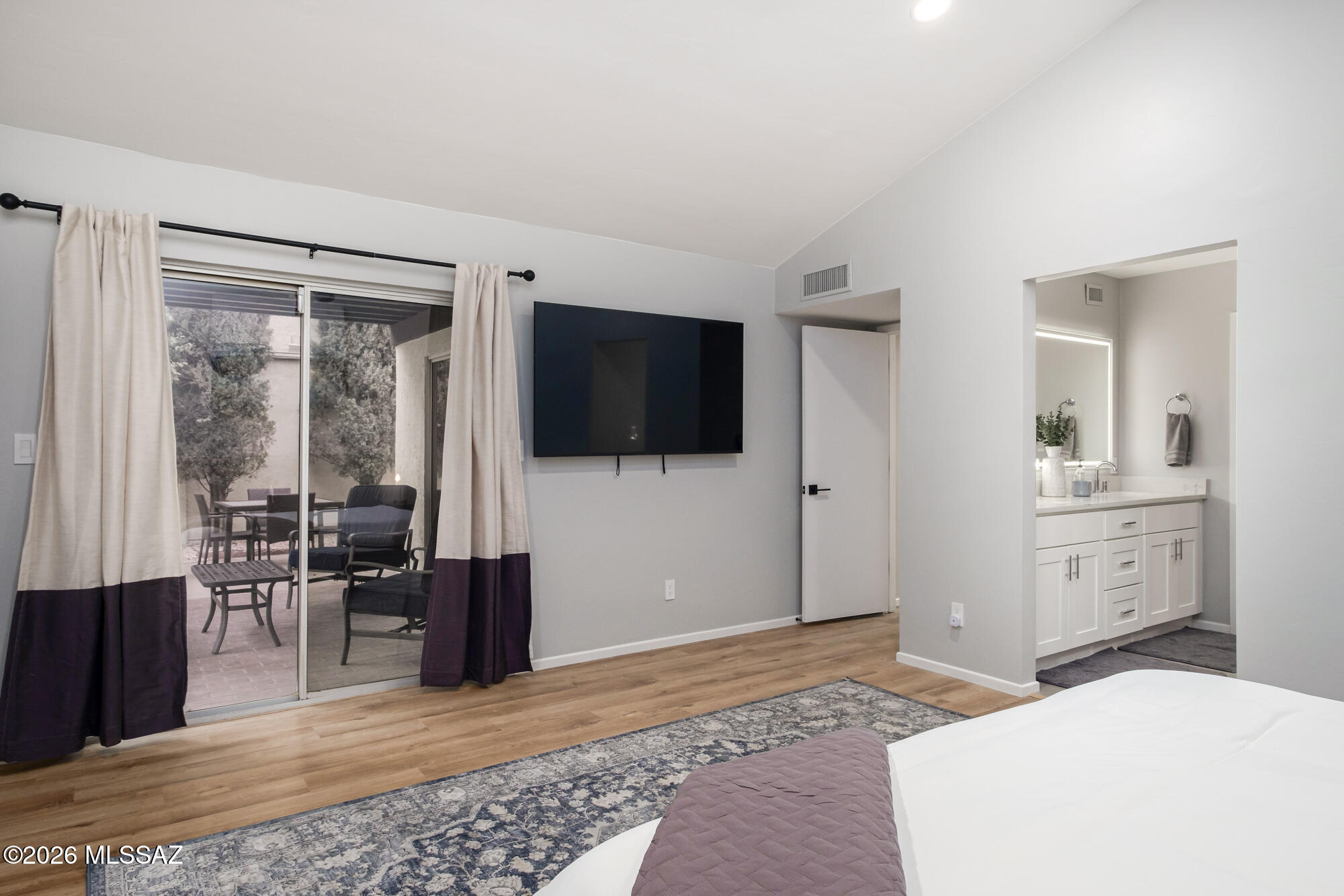 7306 E Cascada Circle