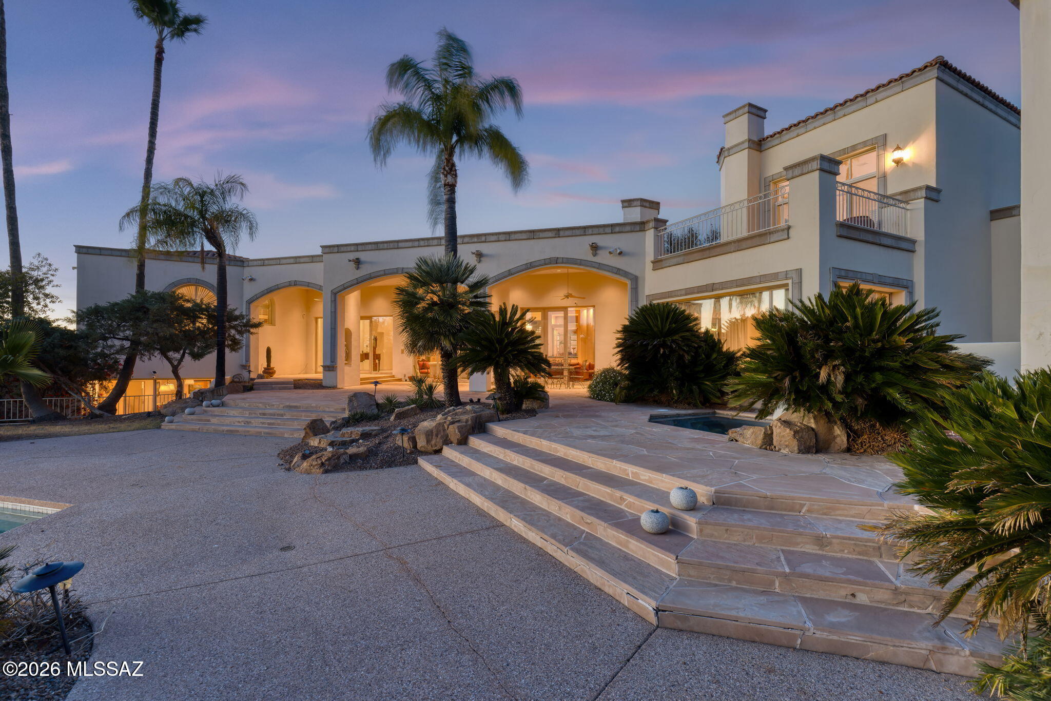 5151 N Calle Ladero