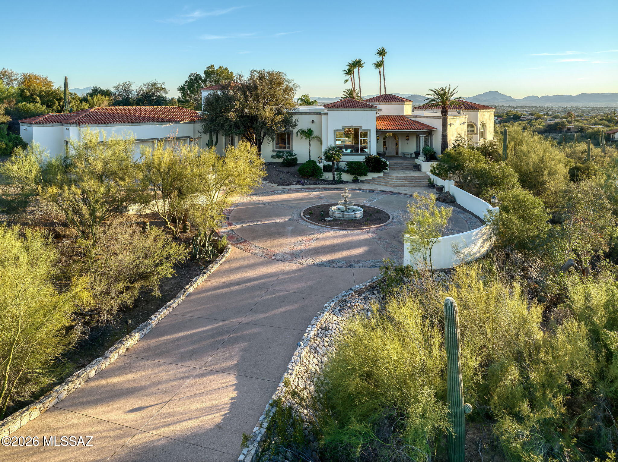 5151 N Calle Ladero