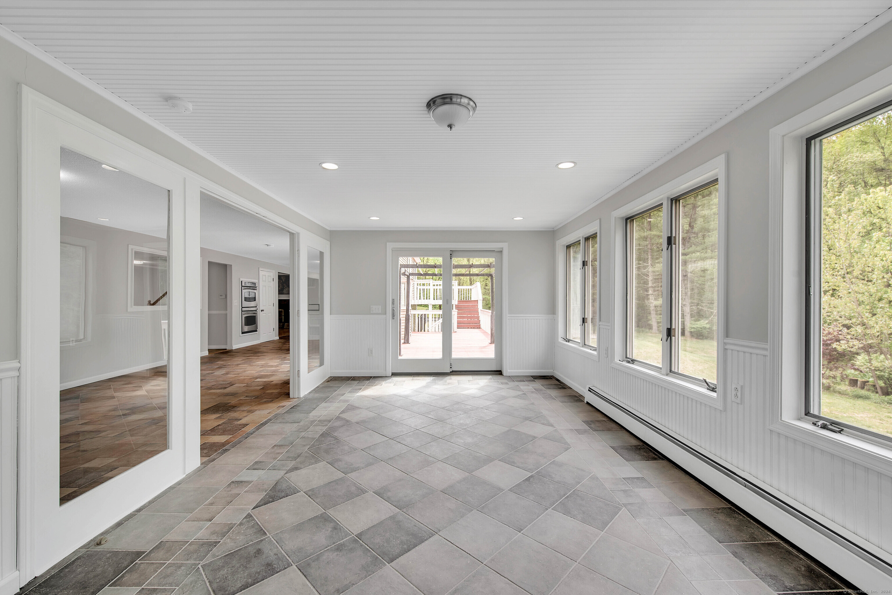 7 Saddle Drive