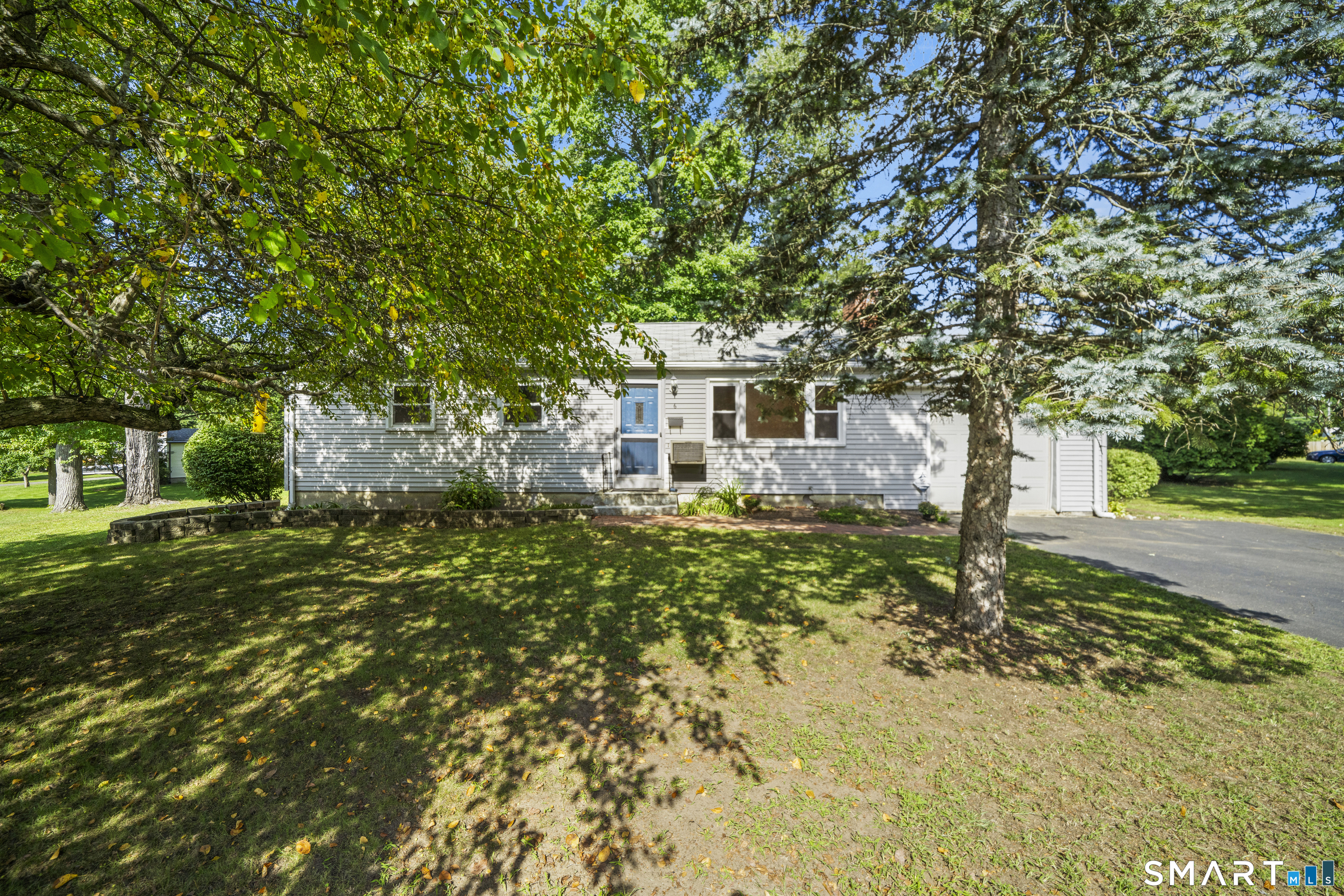 6 Carmella Terrace