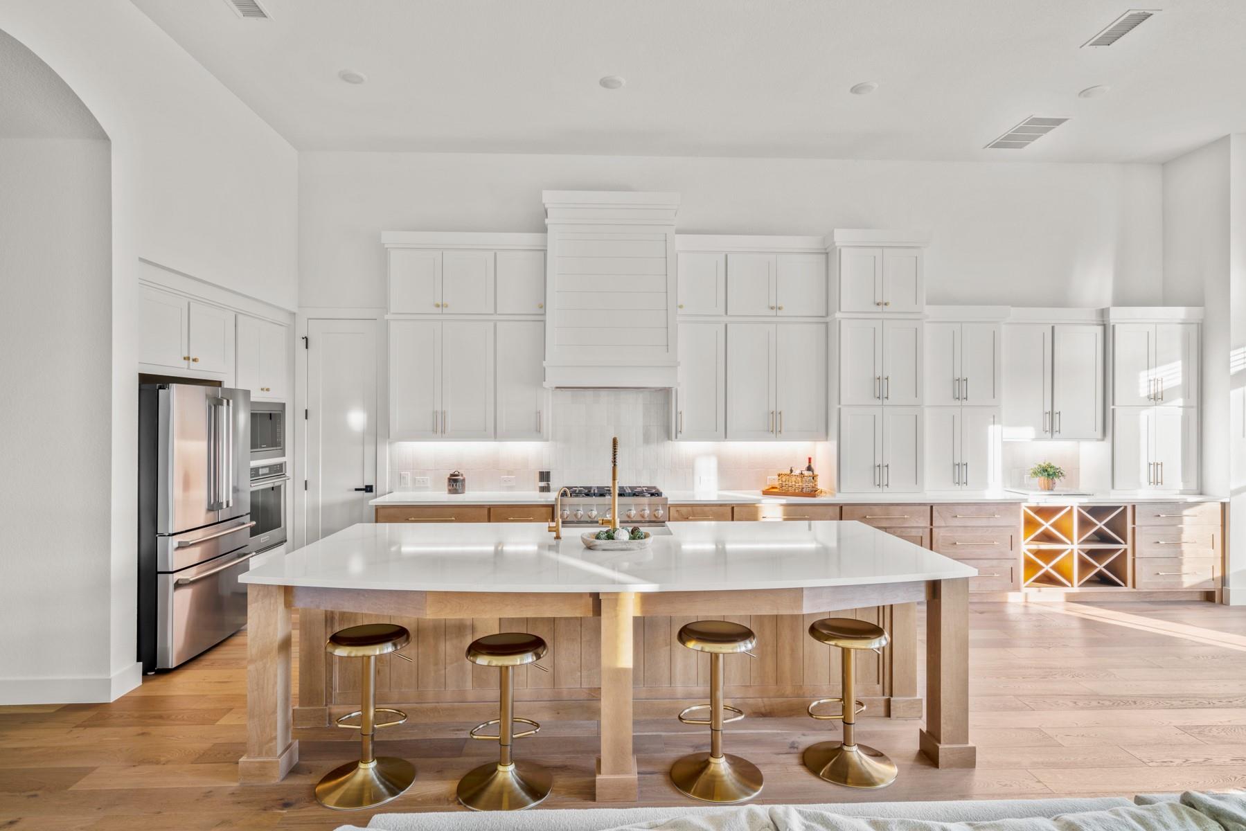 511 Irvine CIR