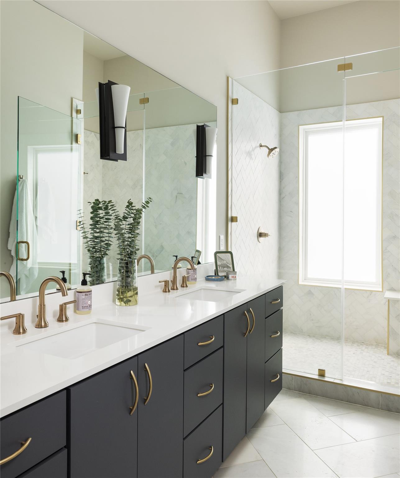 2300 Enfield RD # 303