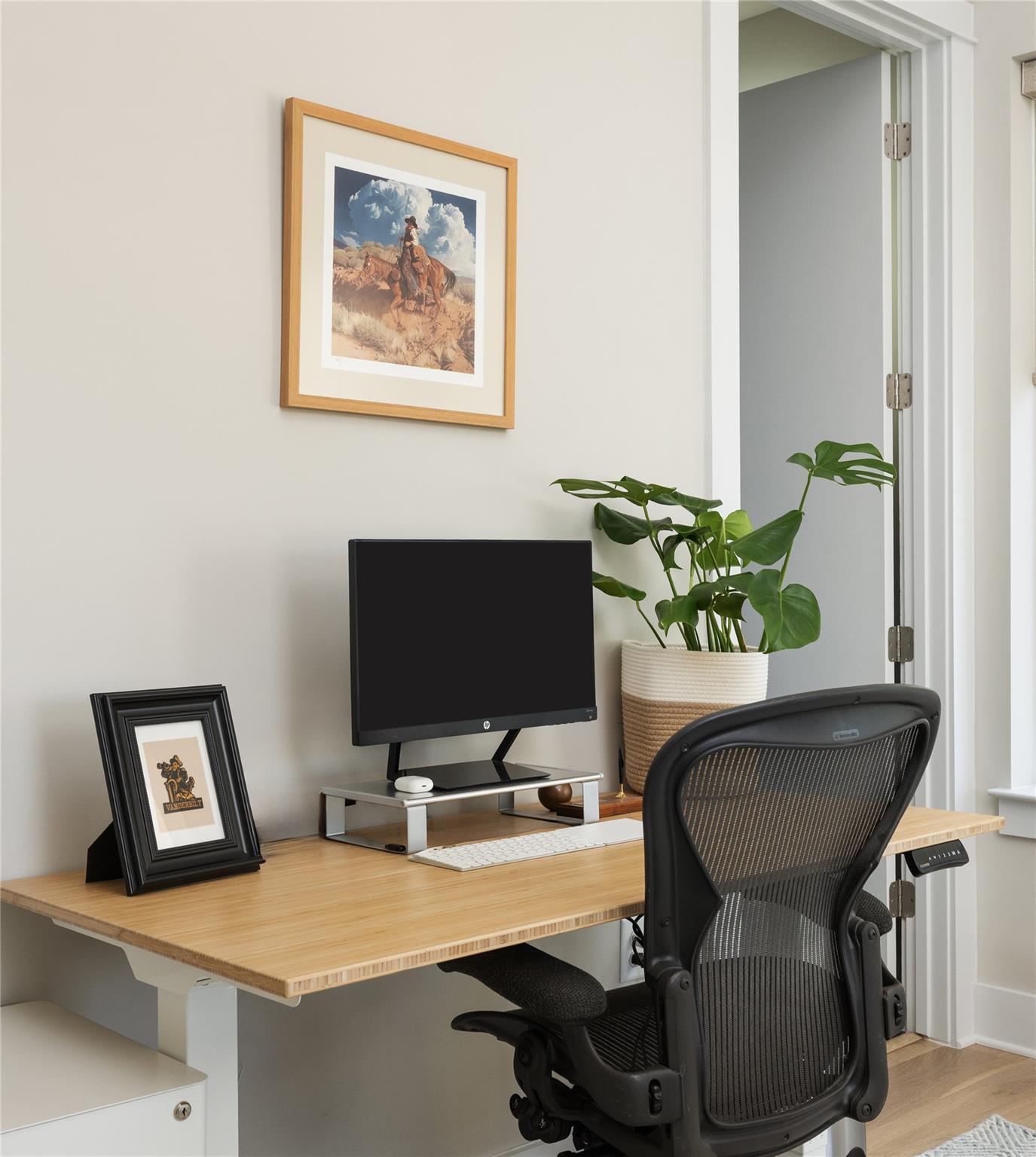 2300 Enfield RD # 303