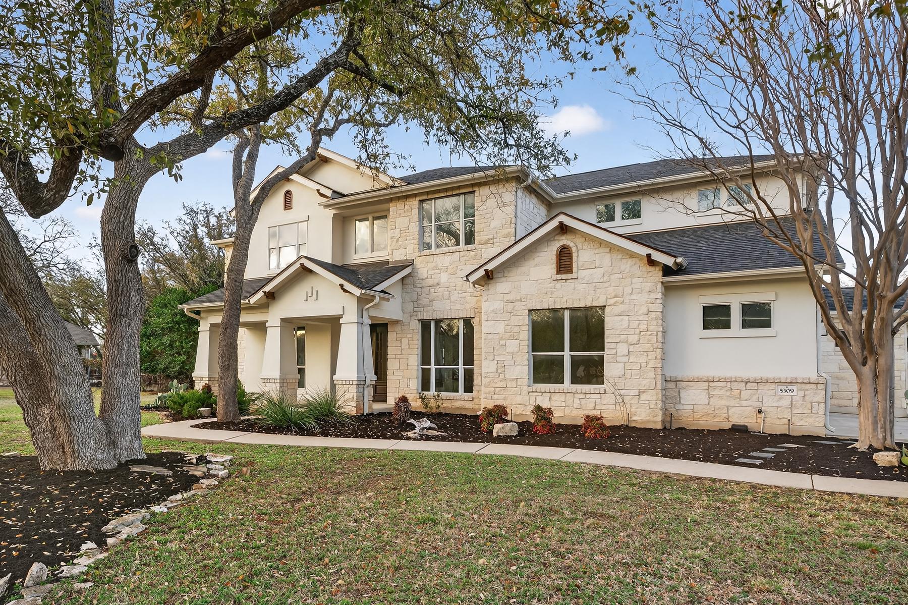 5309 Laguna Cliff LN