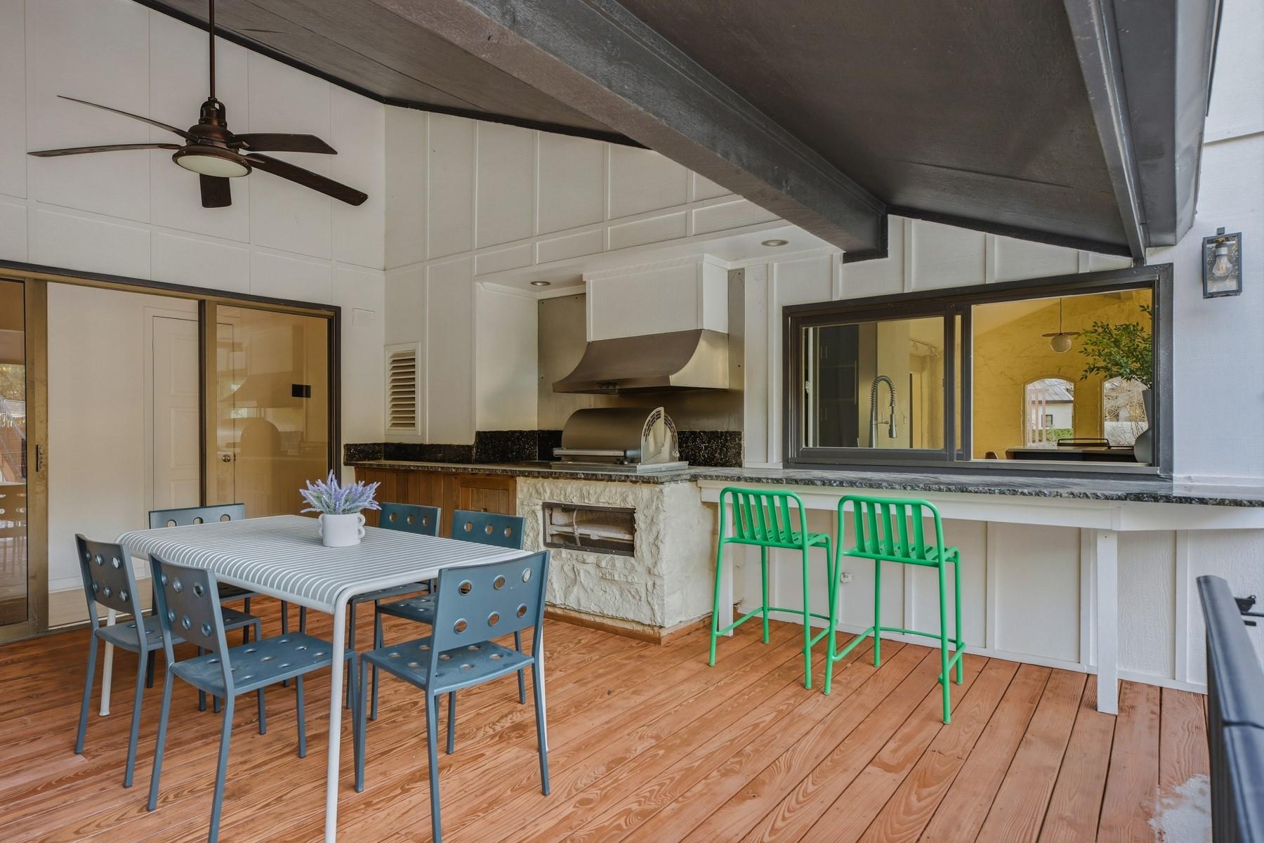 2609 Maria Anna RD