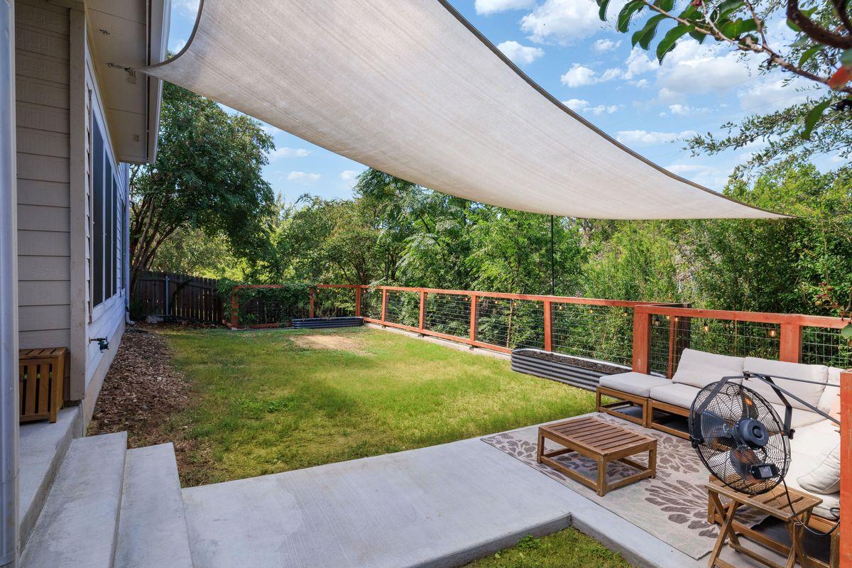 1311 Brighton Bend LN
