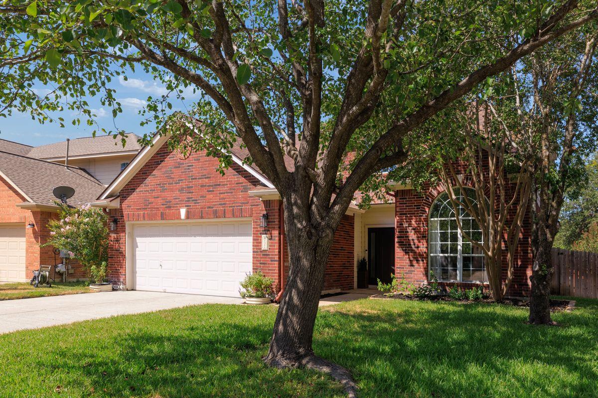 1311 Brighton Bend LN