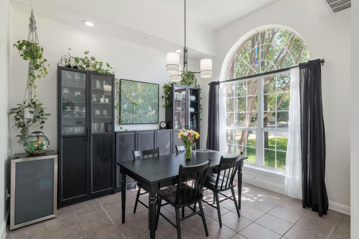 1311 Brighton Bend LN