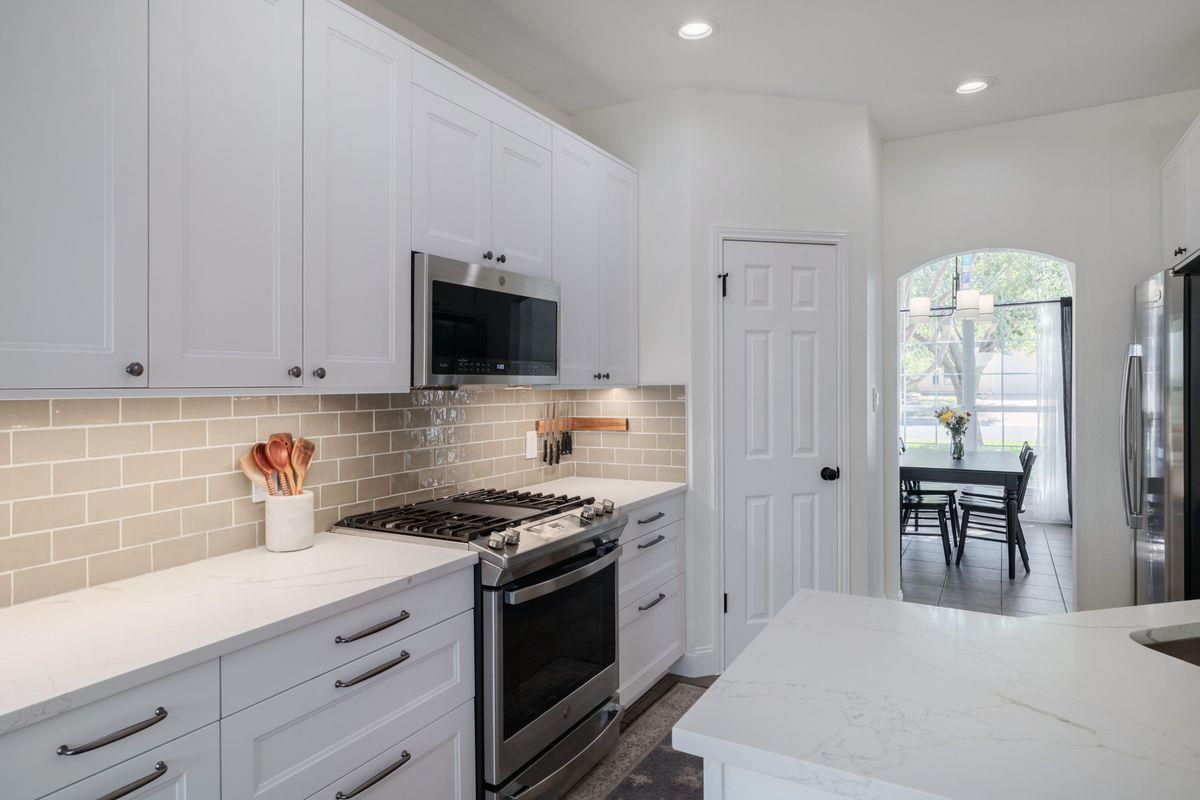 1311 Brighton Bend LN