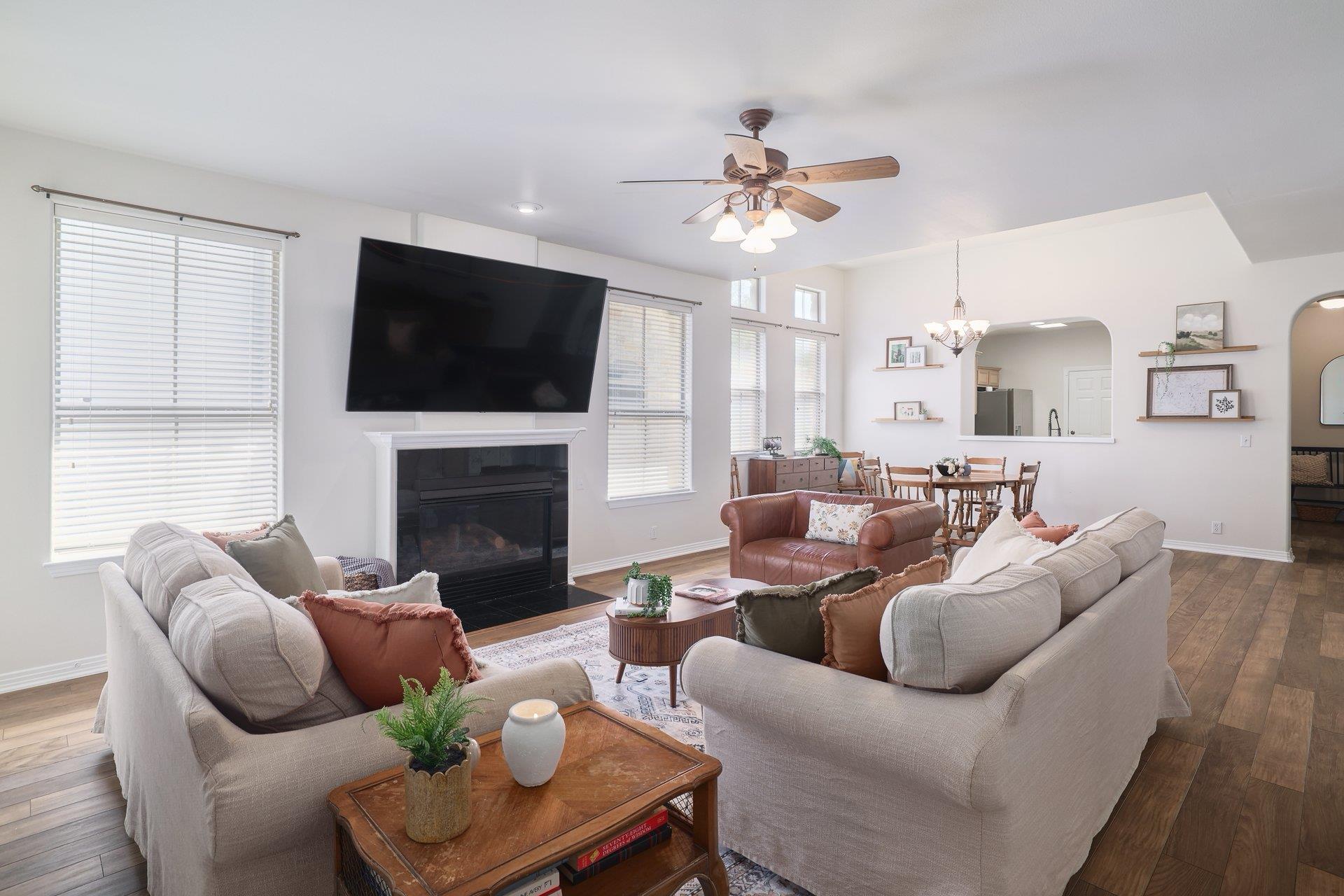 11558 Spicewood PKWY # 17