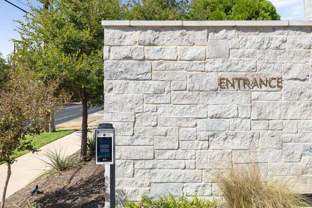 2300 Enfield RD # 303, Austin Unit: 303