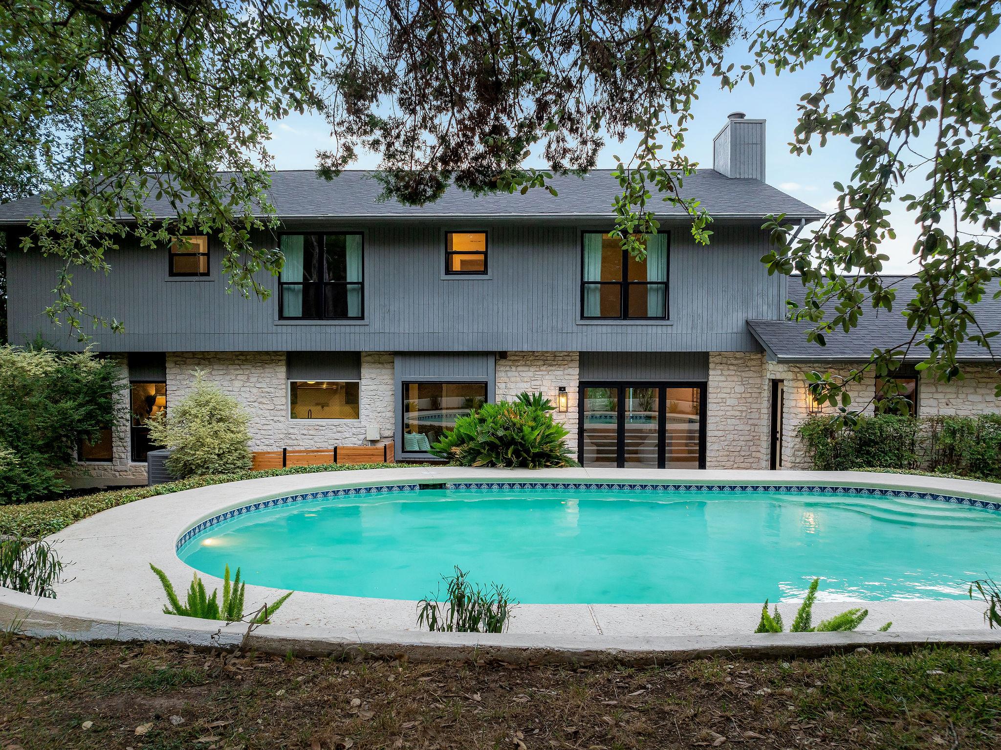 7302 Jester BLVD