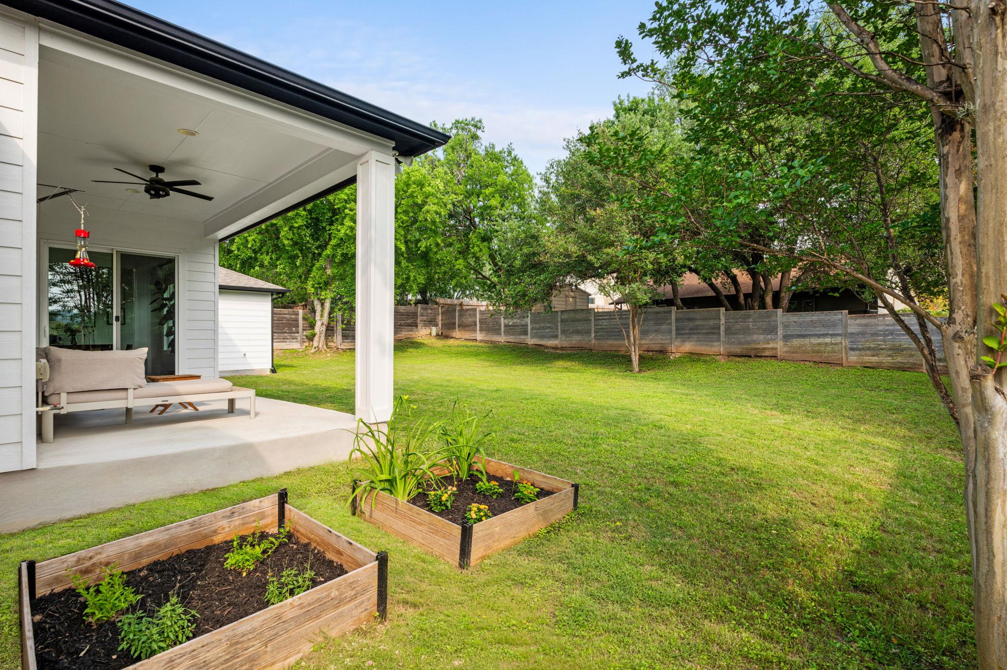 6405 Greensboro DR