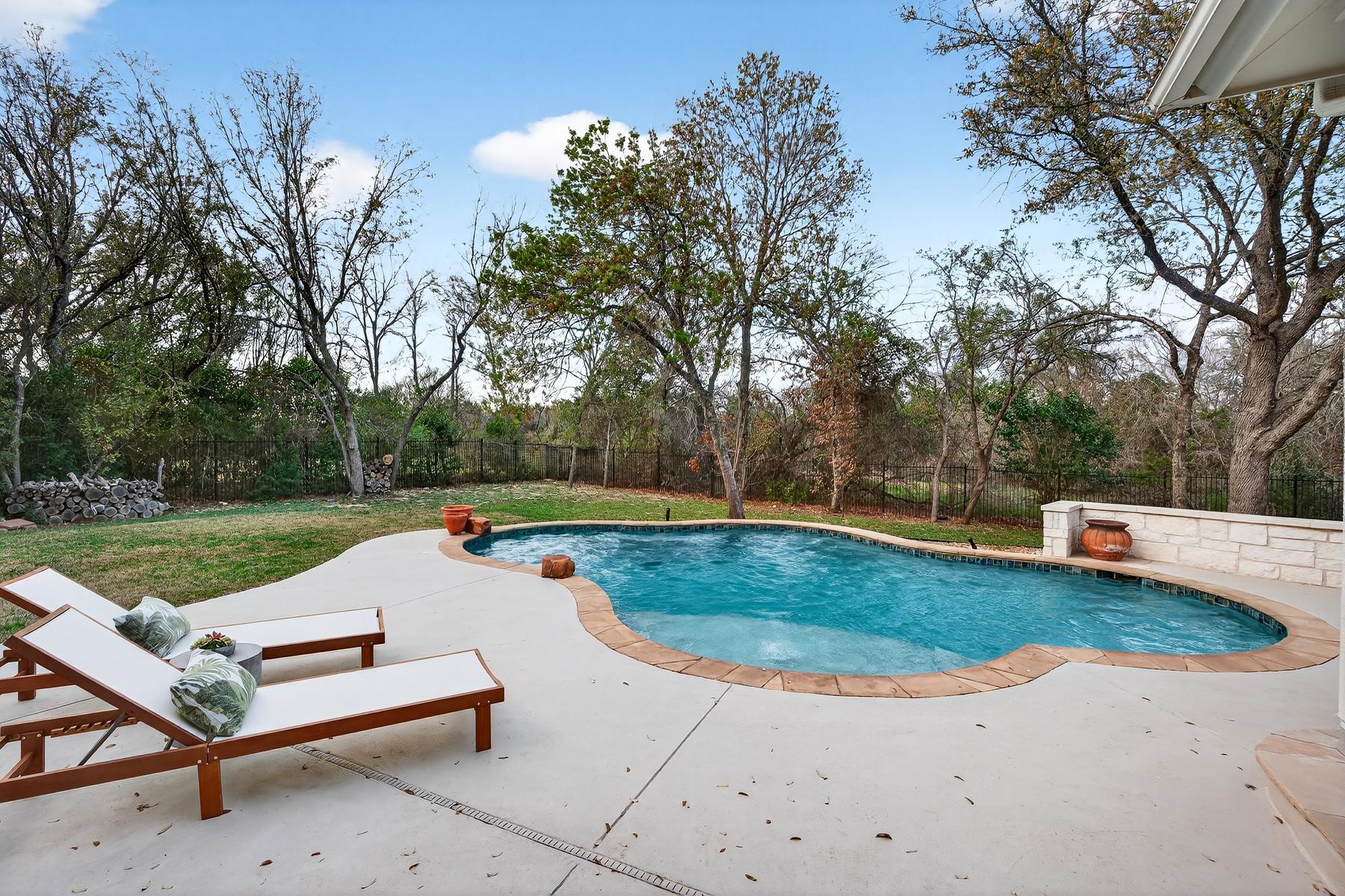 5309 Laguna Cliff LN