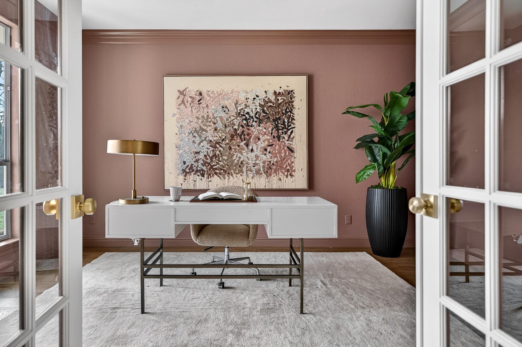 5309 Laguna Cliff LN