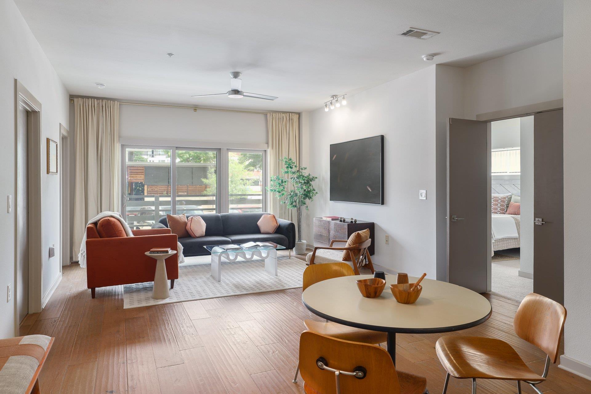 3600 S Lamar BLVD # 100