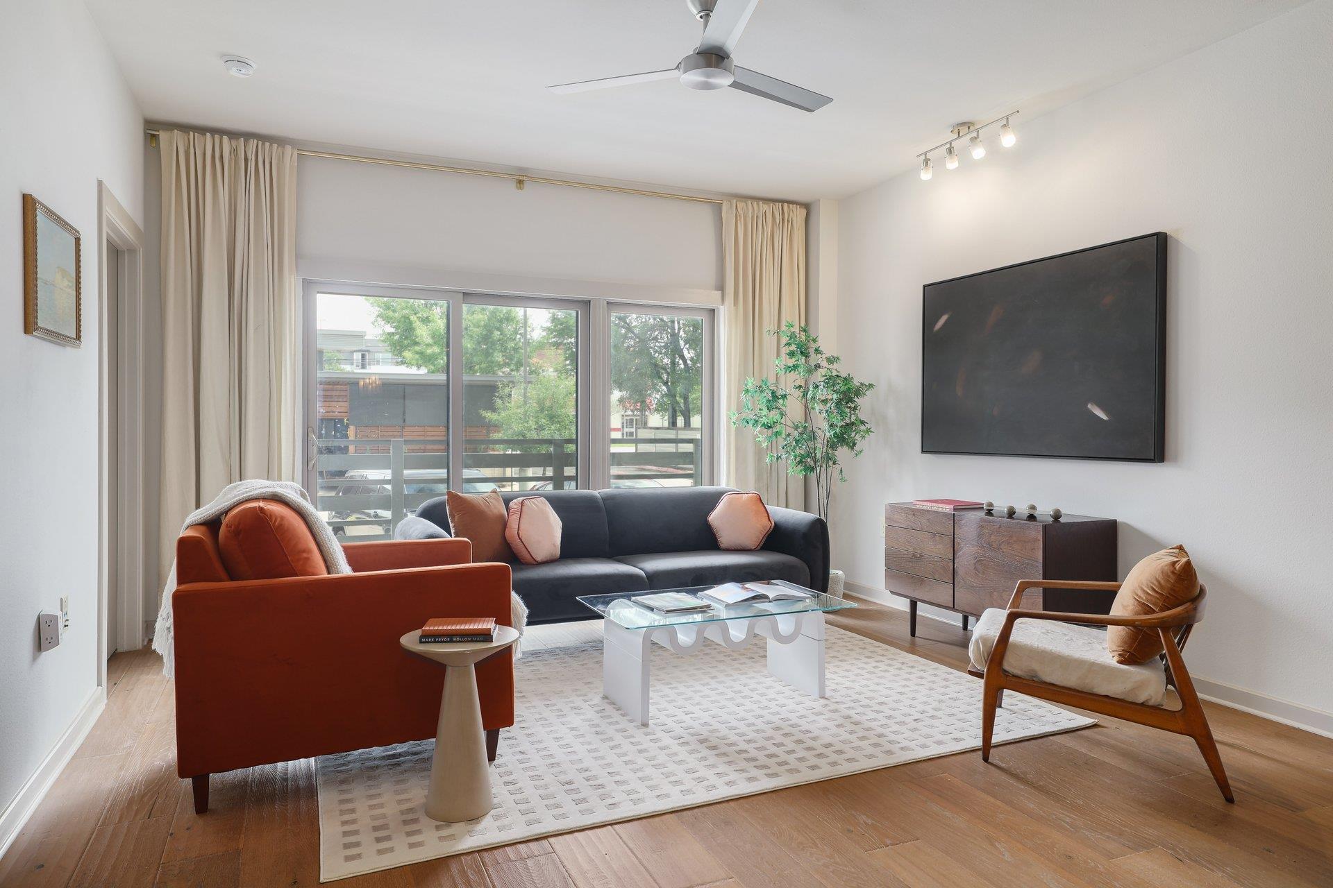 3600 S Lamar BLVD # 100