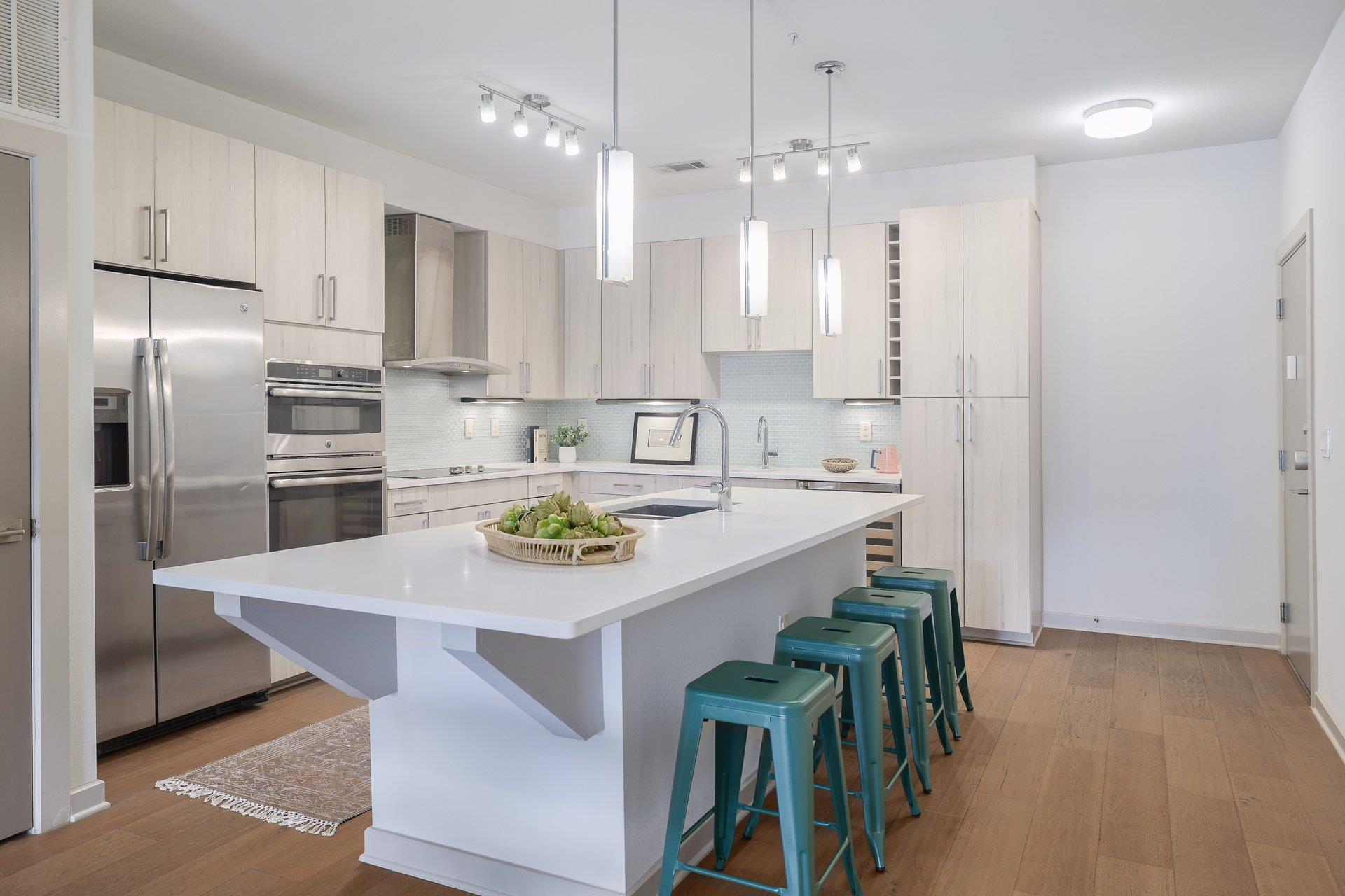 3600 S Lamar BLVD # 100