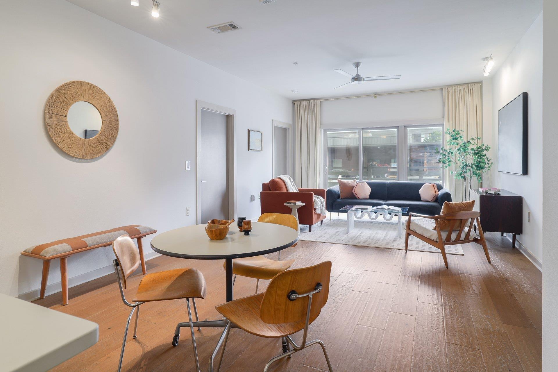 3600 S Lamar BLVD # 100