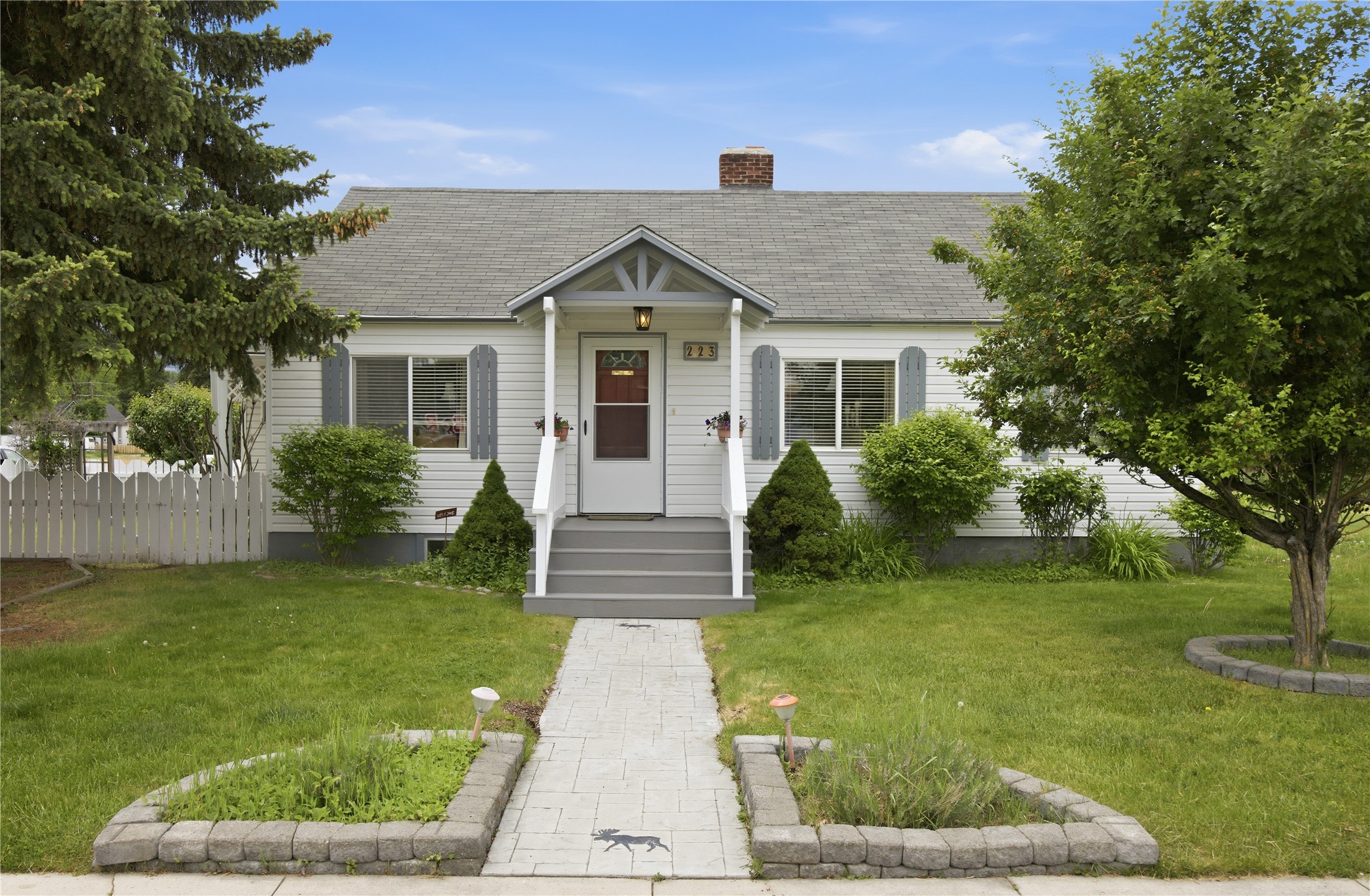 223 S 6th Street