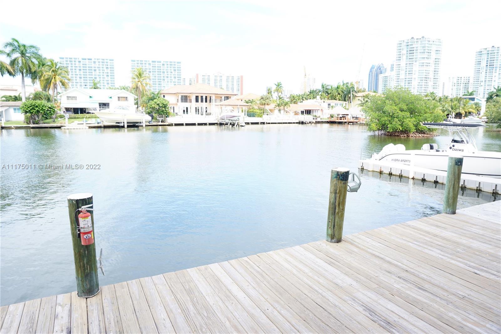427 Poinciana Dr Unit: 1414