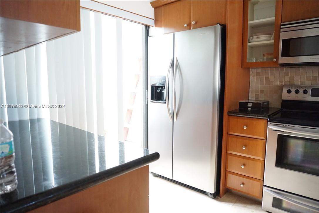 427 Poinciana Dr Unit: 1414