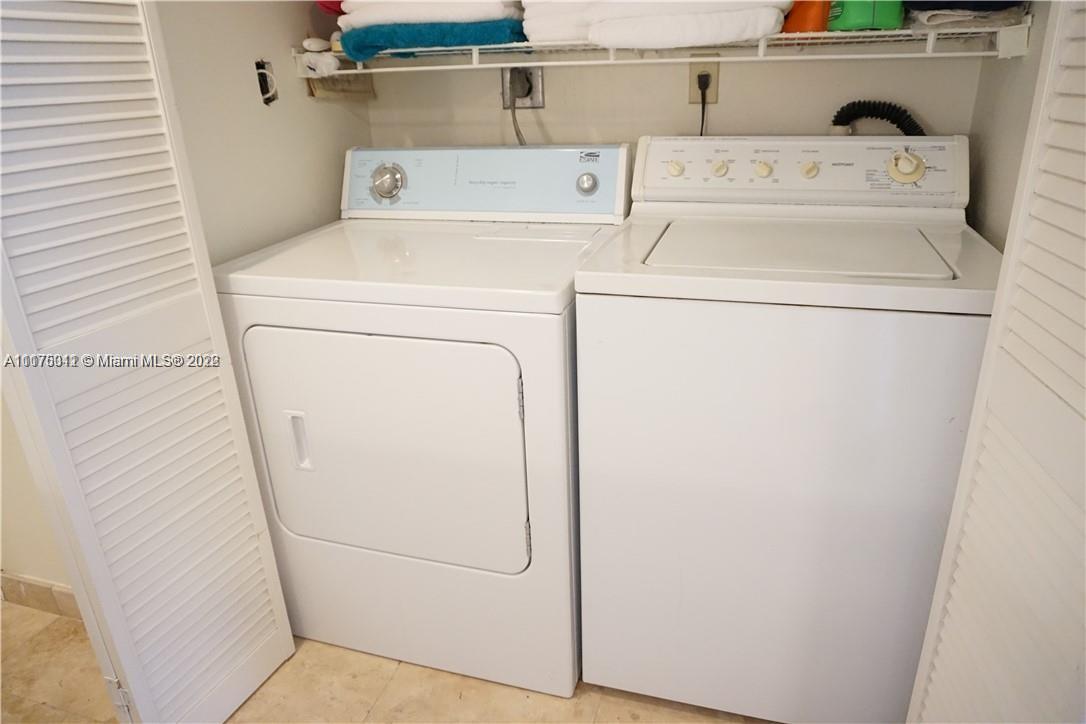 427 Poinciana Dr Unit: 1414