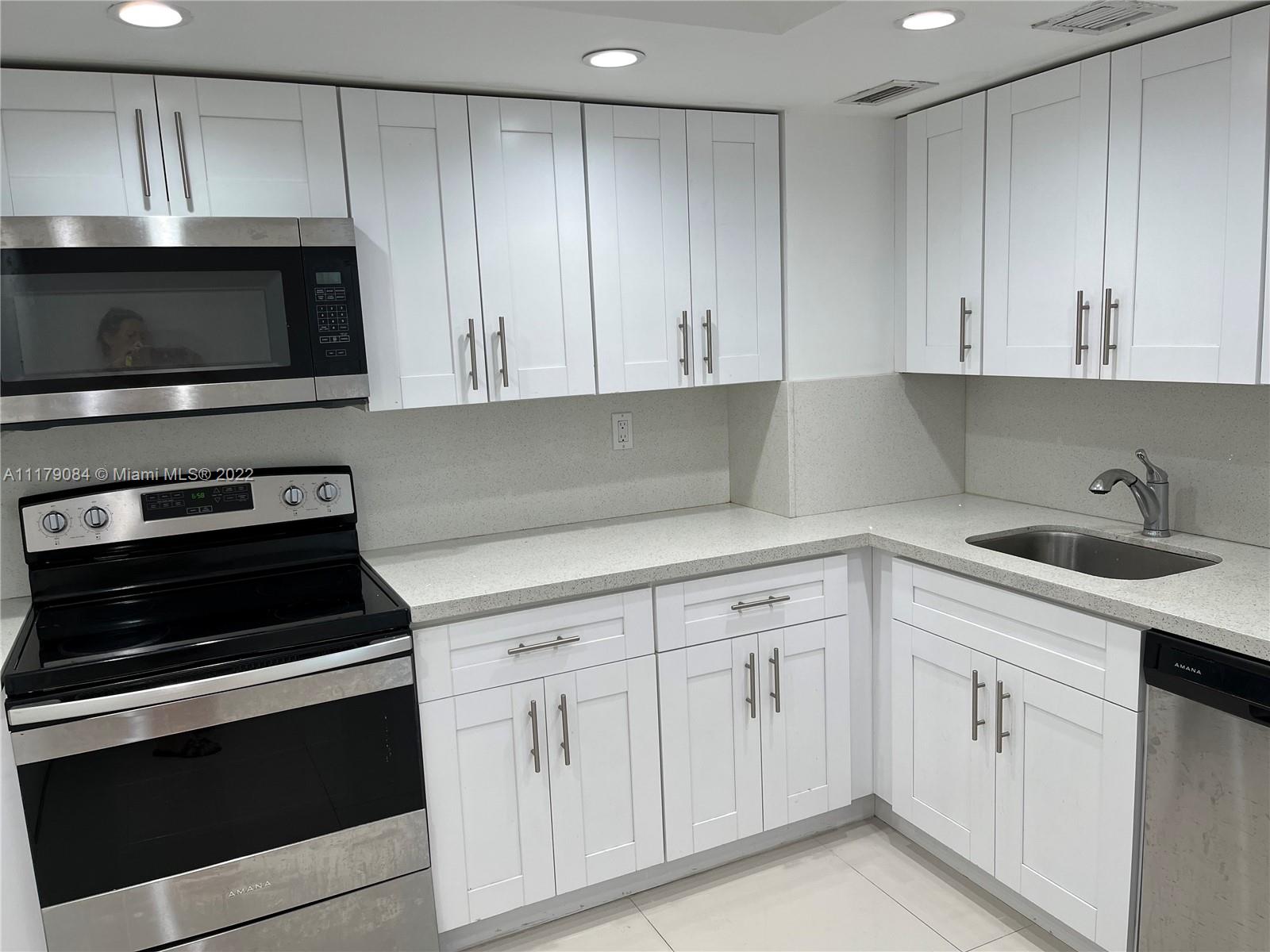 3180 S Ocean Dr Unit: 409