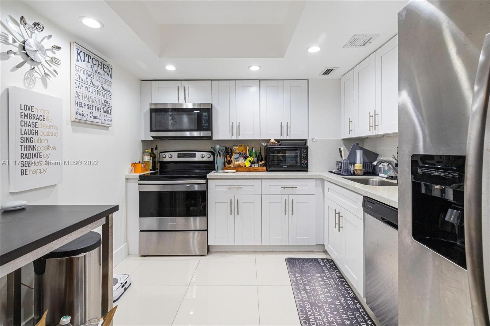 3180 S Ocean Dr Unit: 409