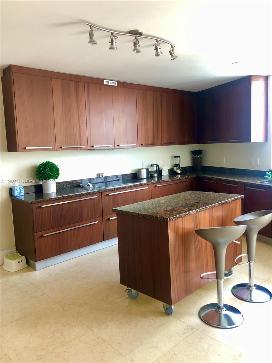 15901 Collins Ave Unit: 2704