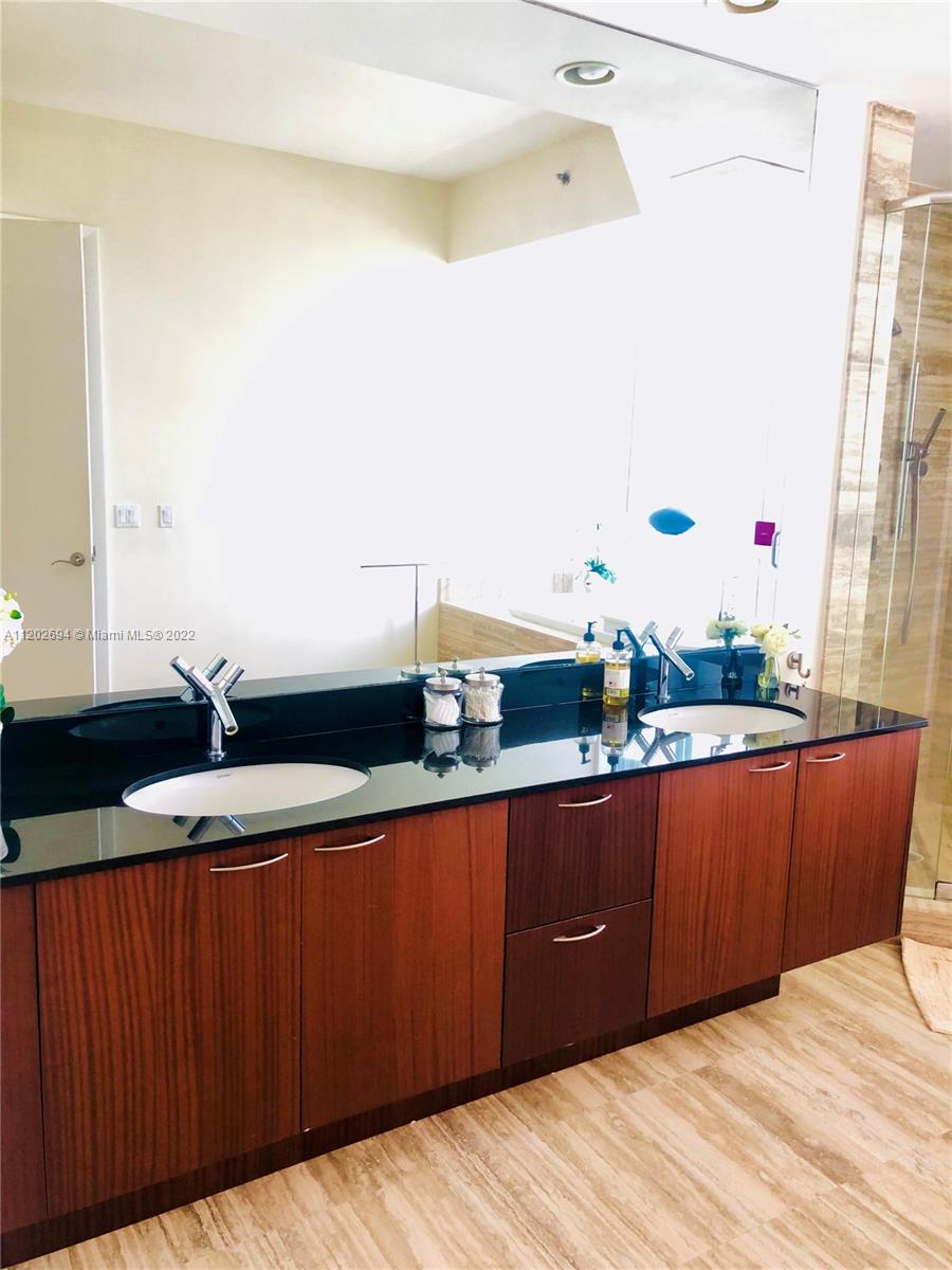 15901 Collins Ave Unit: 2704